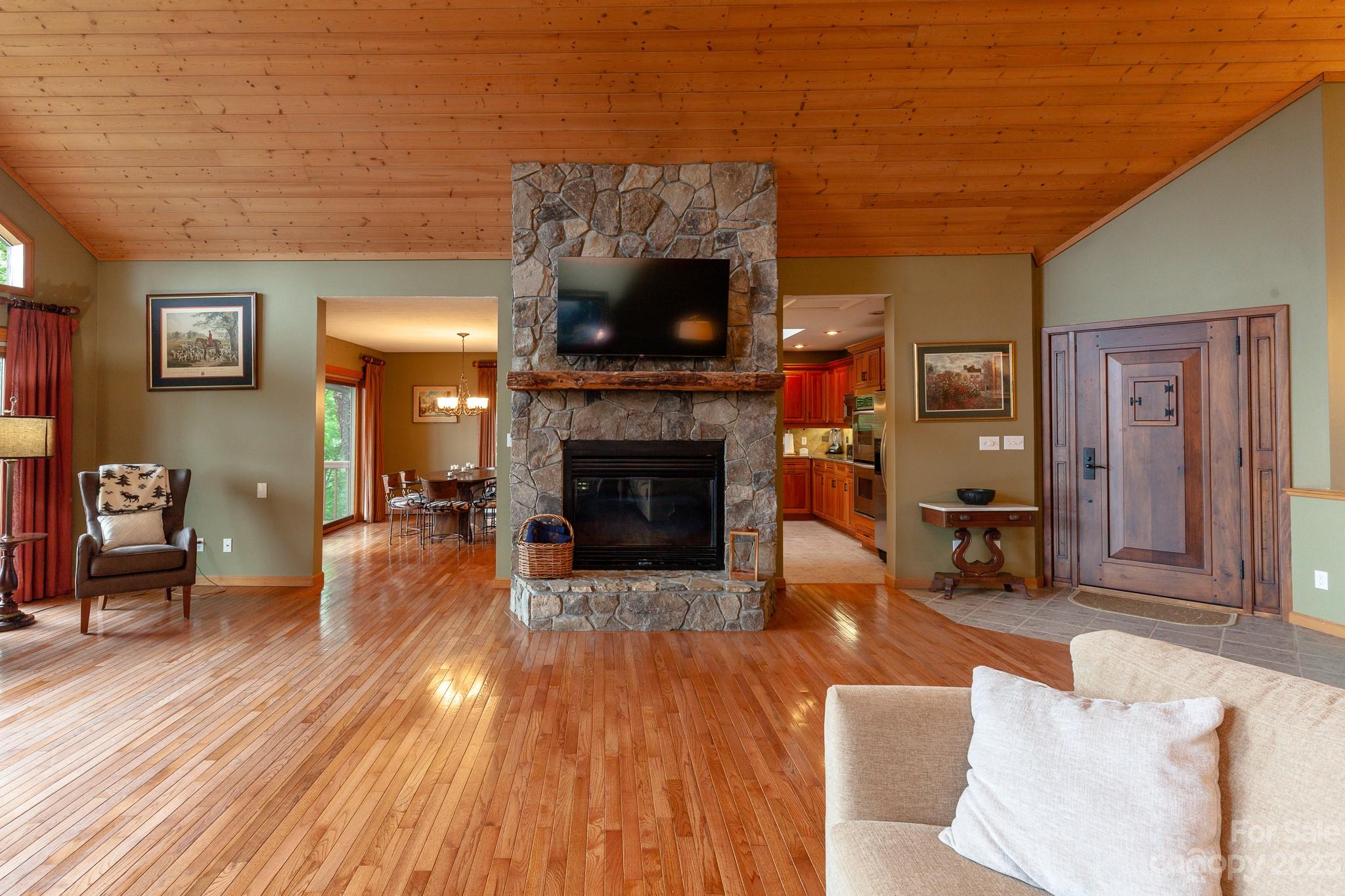 2520 Mountain Air thumbnail image 18