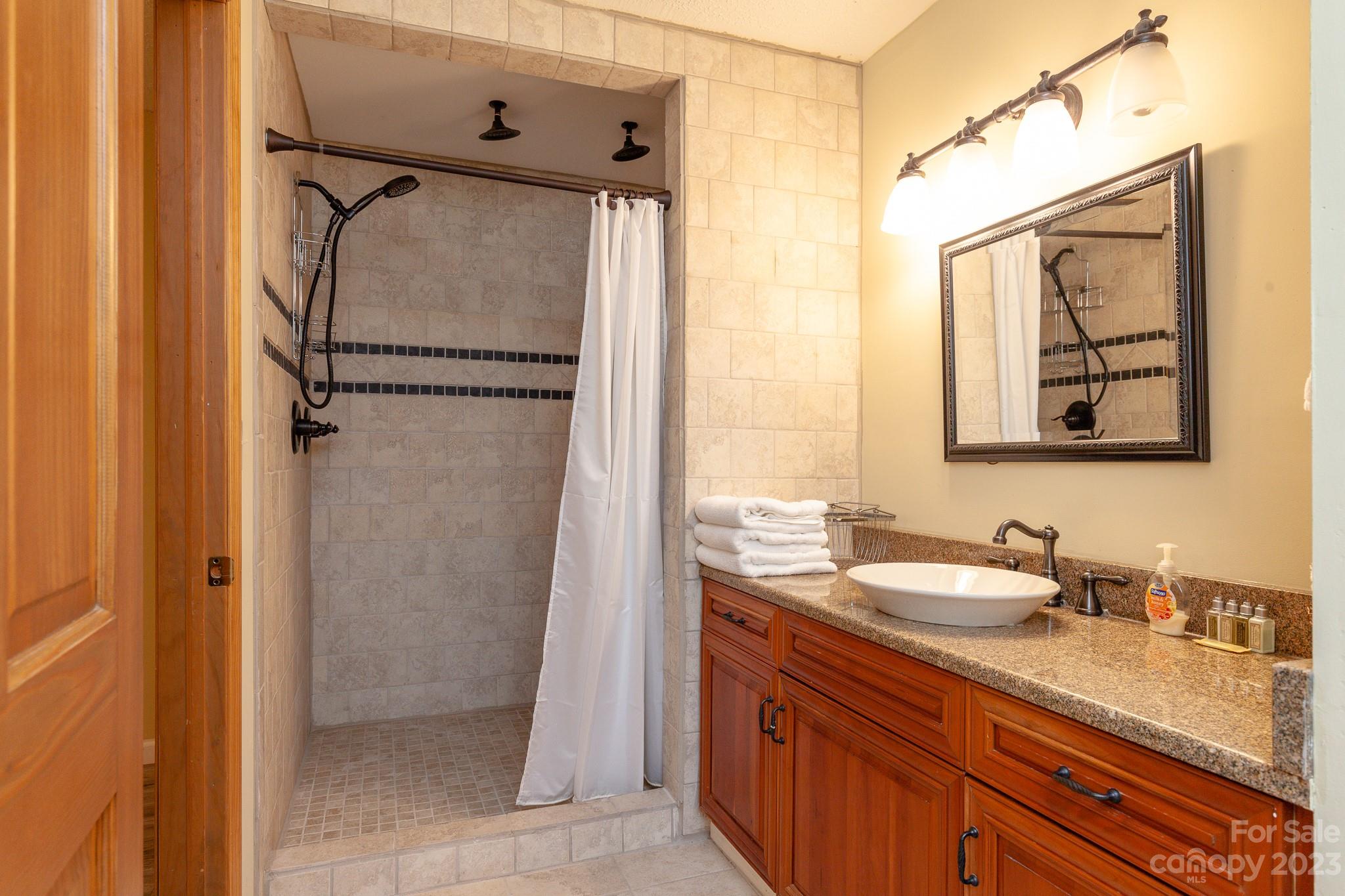 2520 Mountain Air thumbnail image 28