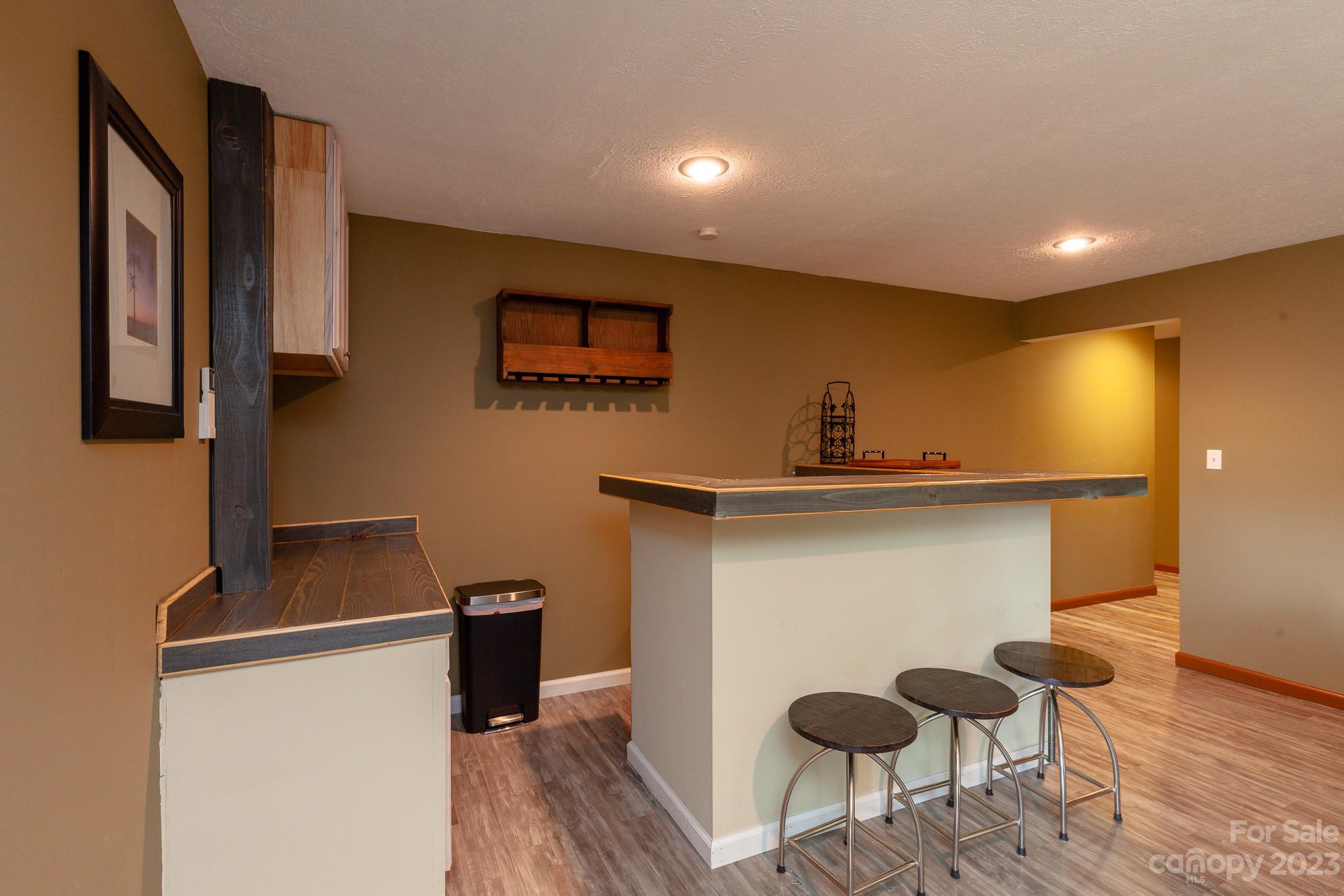 2520 Mountain Air thumbnail image 31