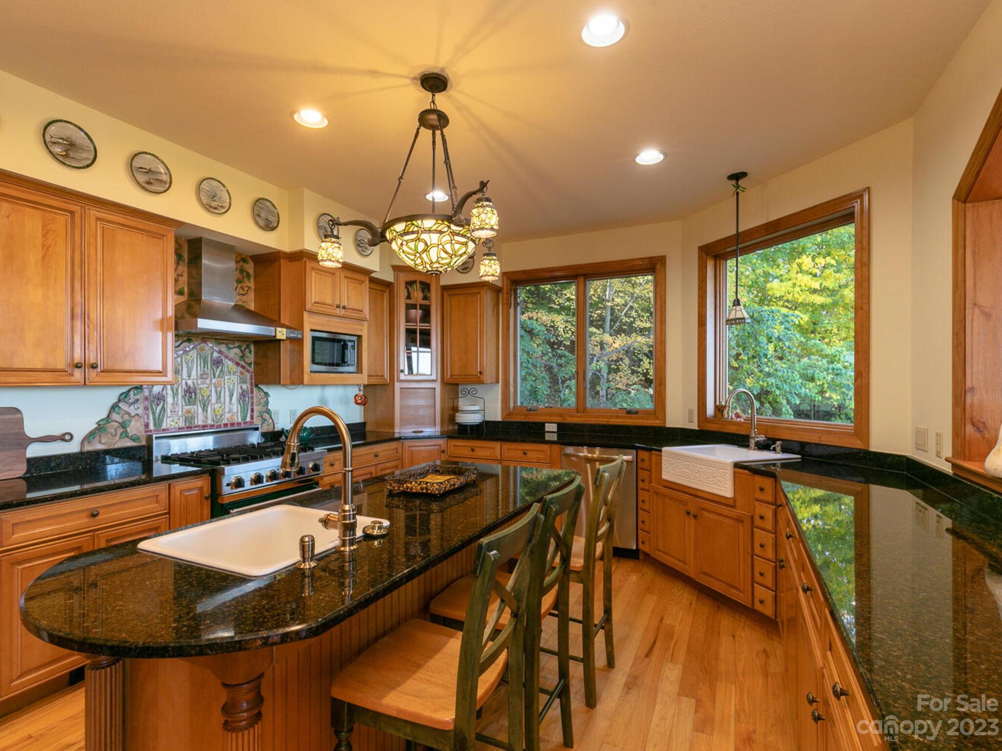 2280 Mountain Air Drive thumbnail image 16