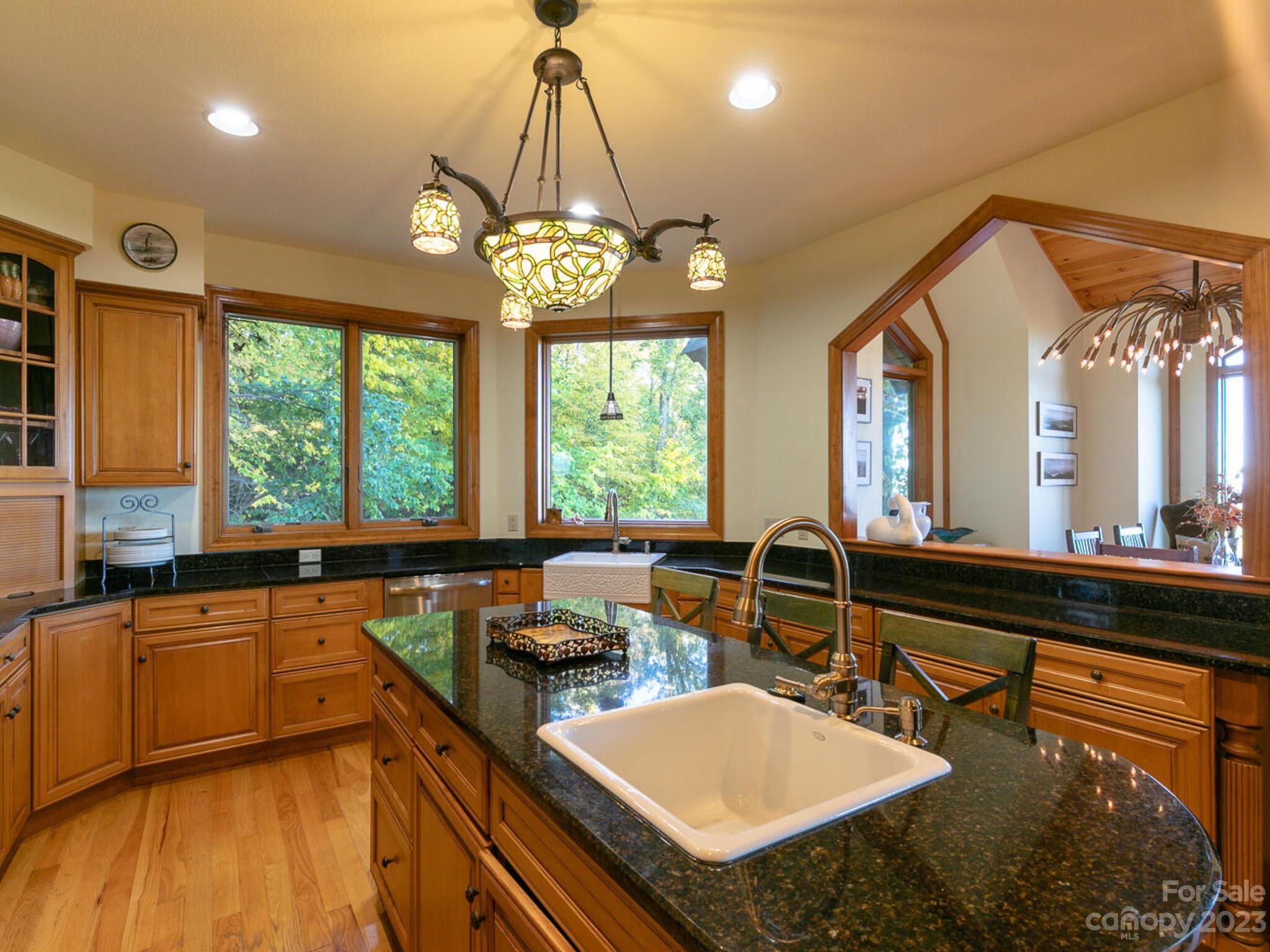 2280 Mountain Air Drive thumbnail image 17