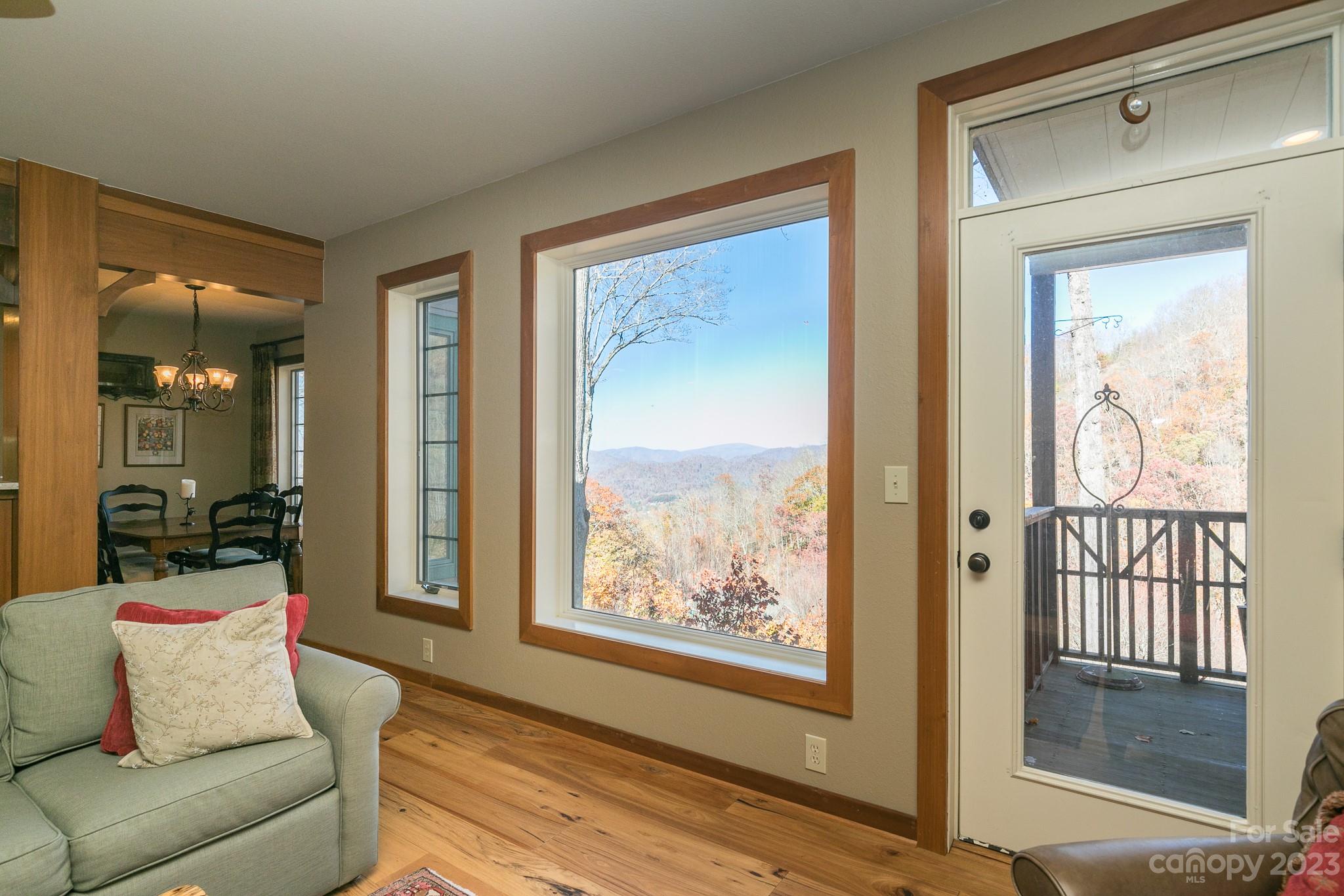 61 Creekside thumbnail image 9