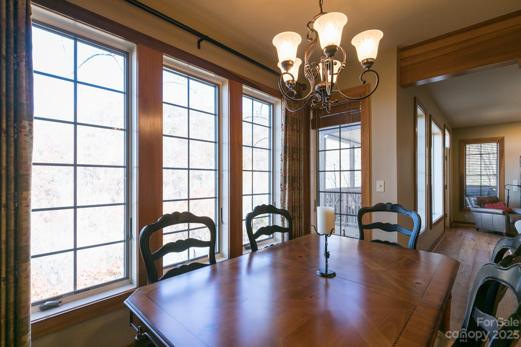 61 Creekside thumbnail image 11