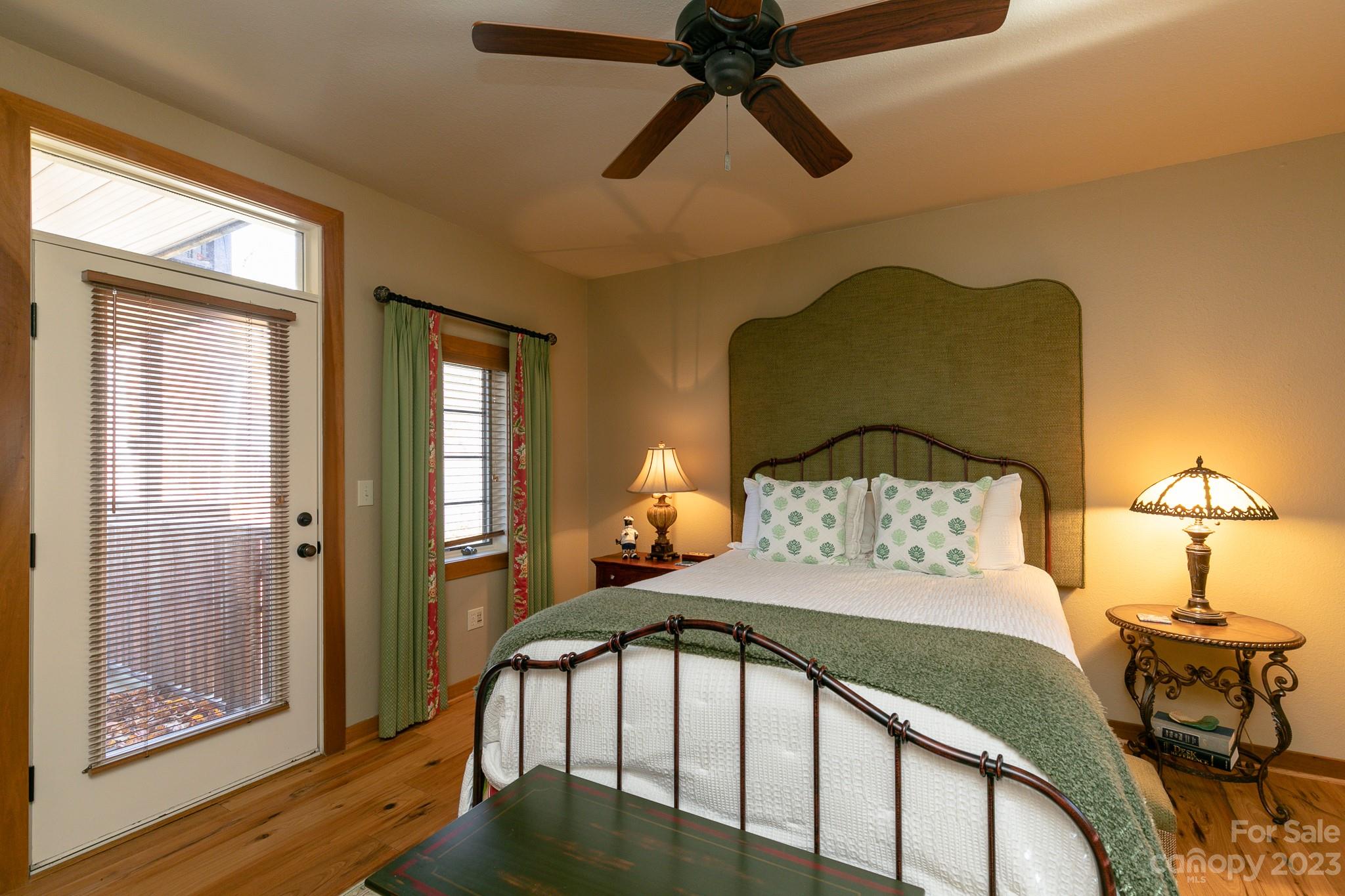 61 Creekside thumbnail image 19