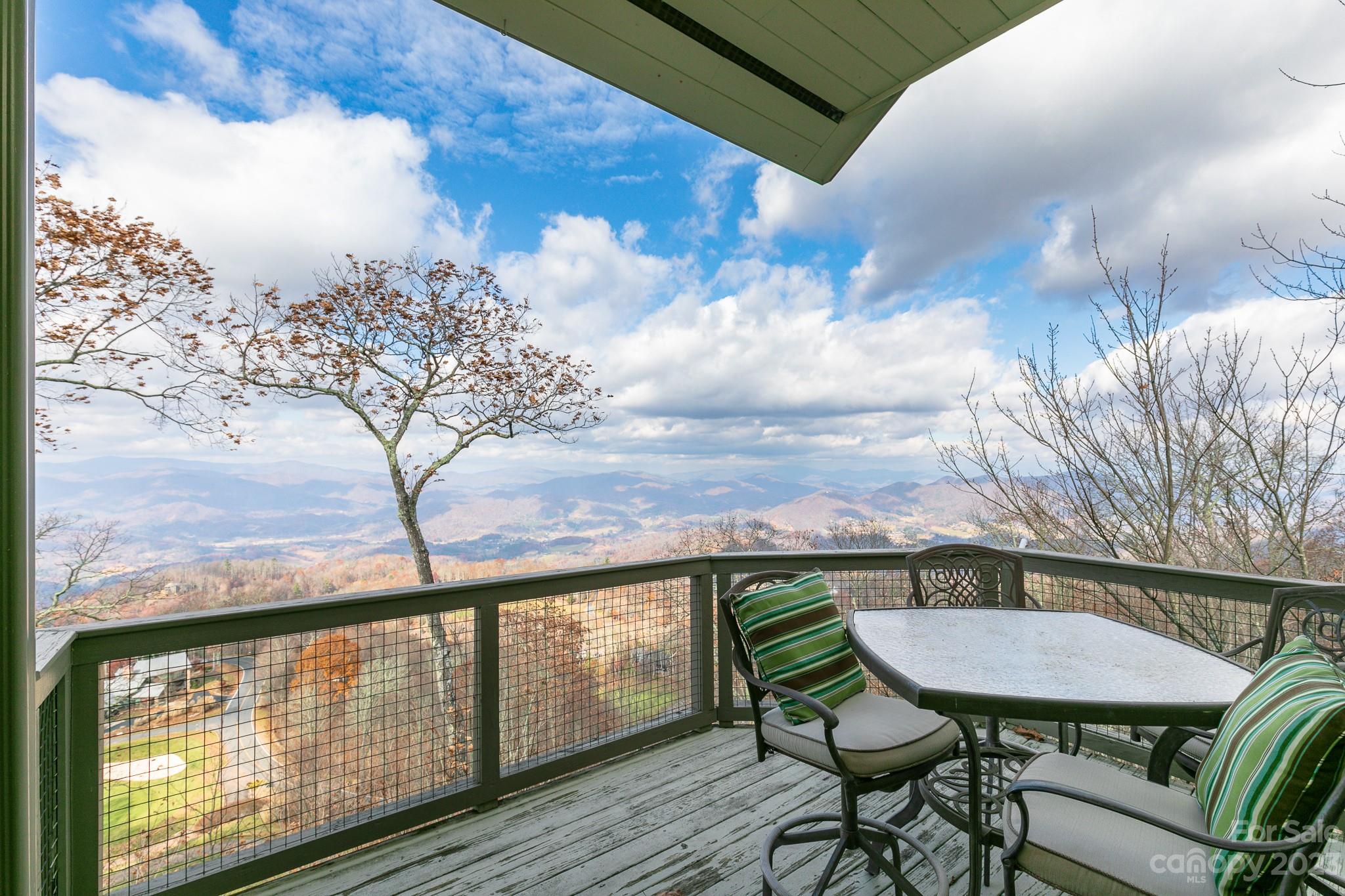 66 Club Villa thumbnail image 4