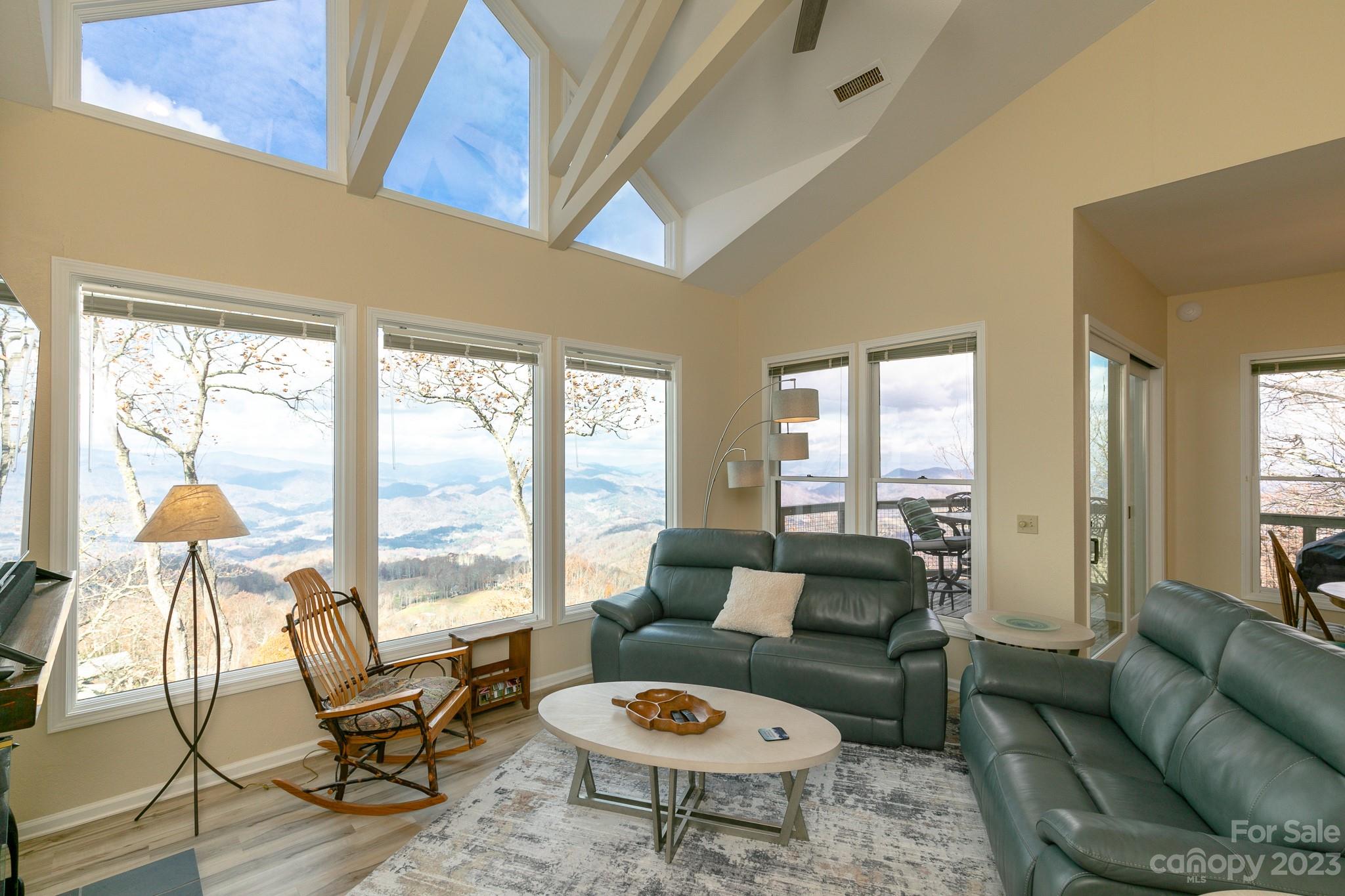 66 Club Villa thumbnail image 5