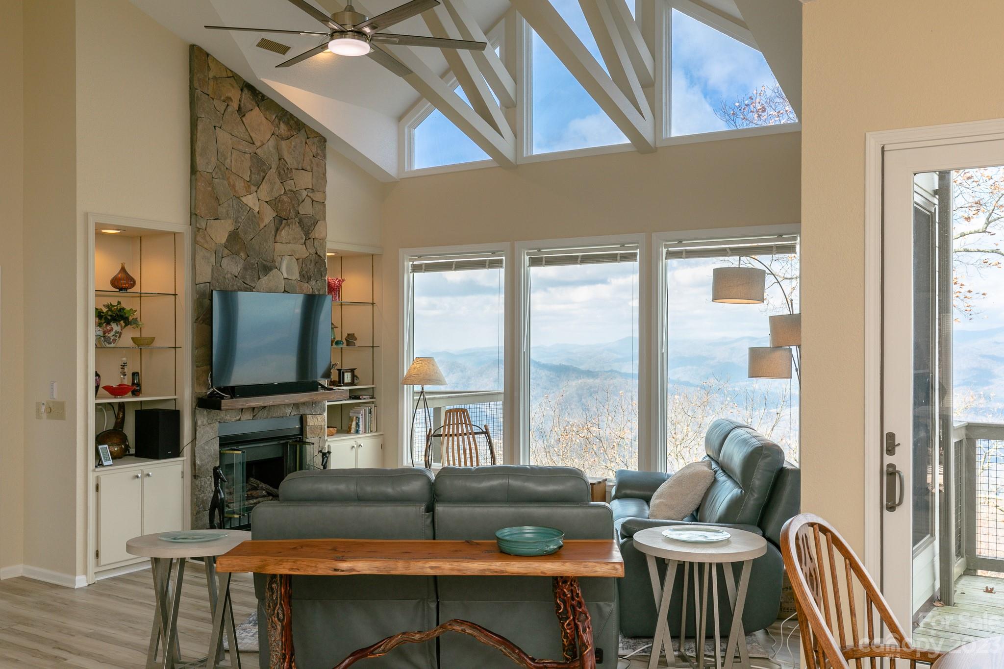 66 Club Villa thumbnail image 6