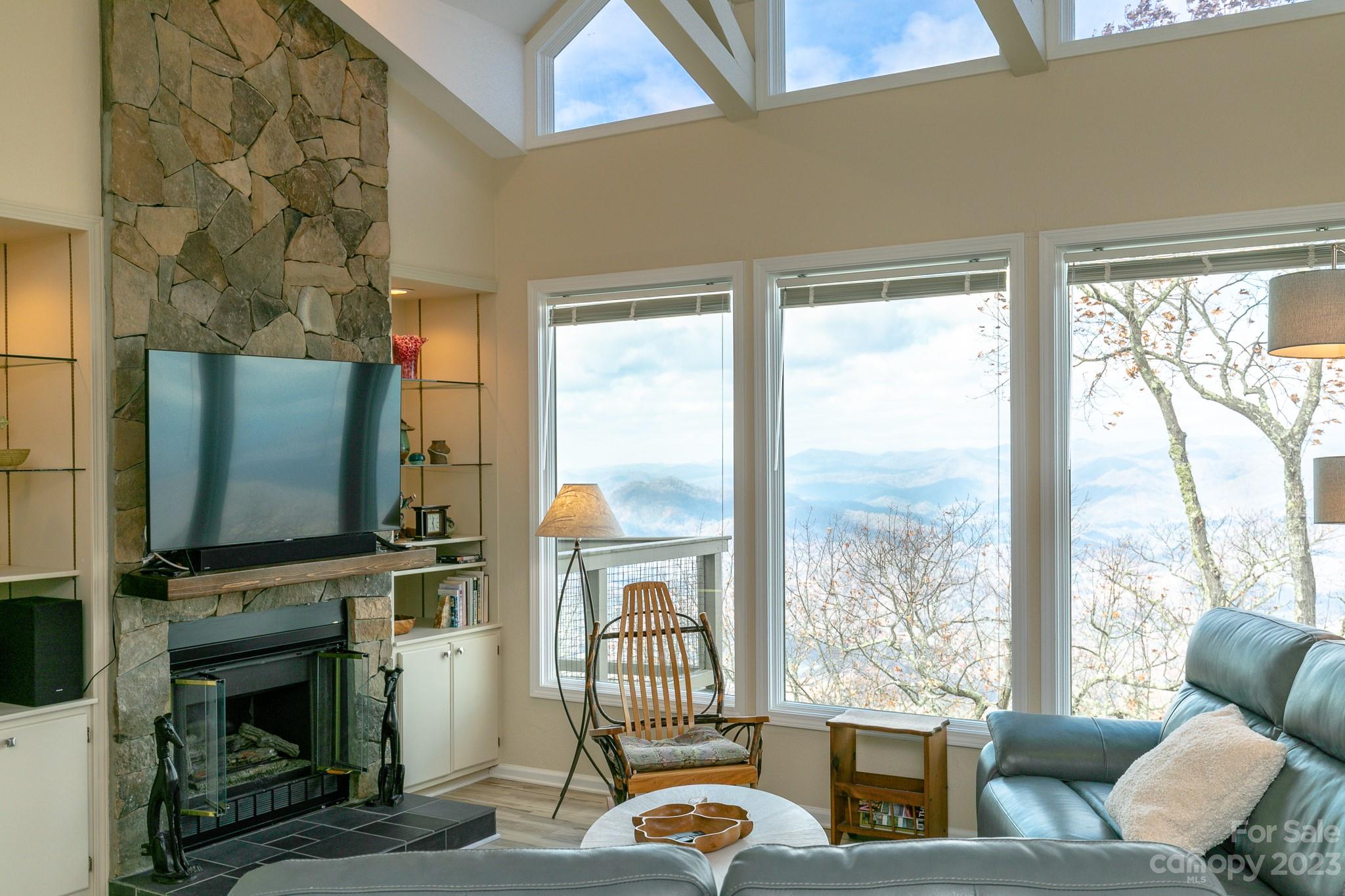 66 Club Villa thumbnail image 7