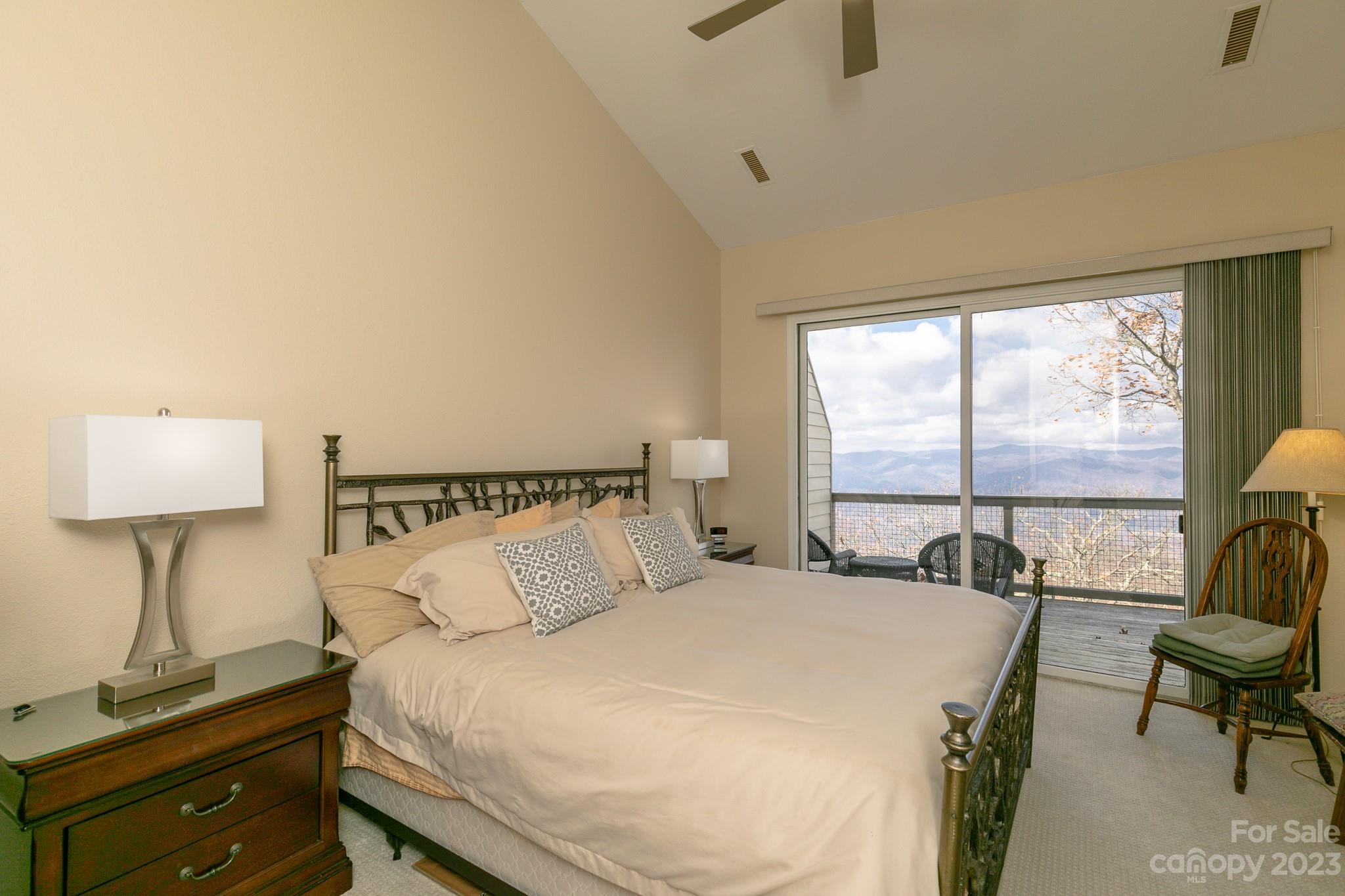 66 Club Villa thumbnail image 20