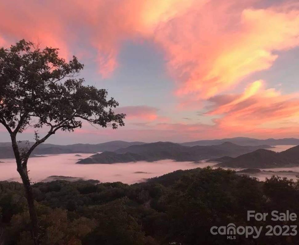 66 Club Villa thumbnail image 27