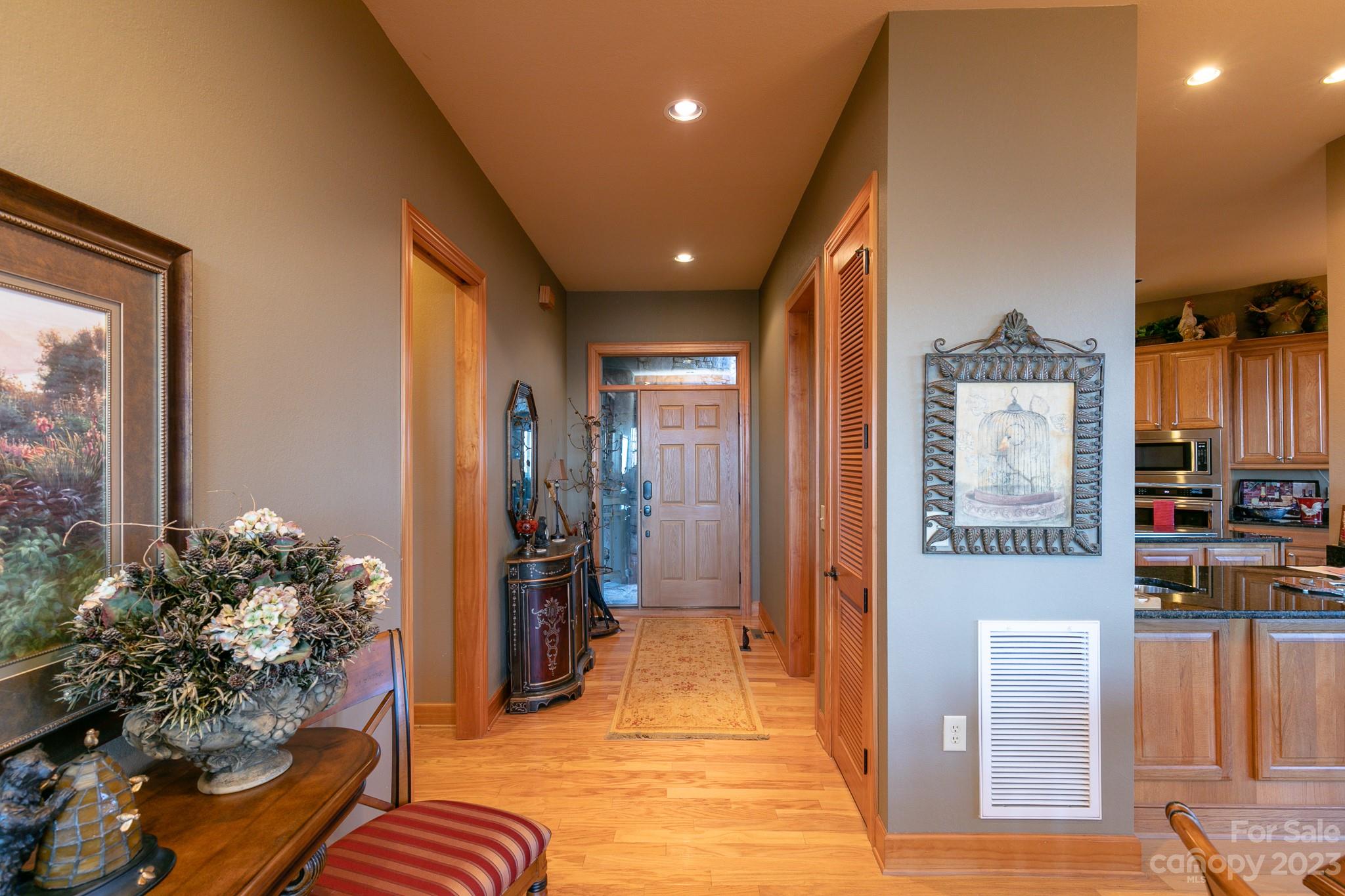 528 Andrew Banks; Burnsville NC 28714