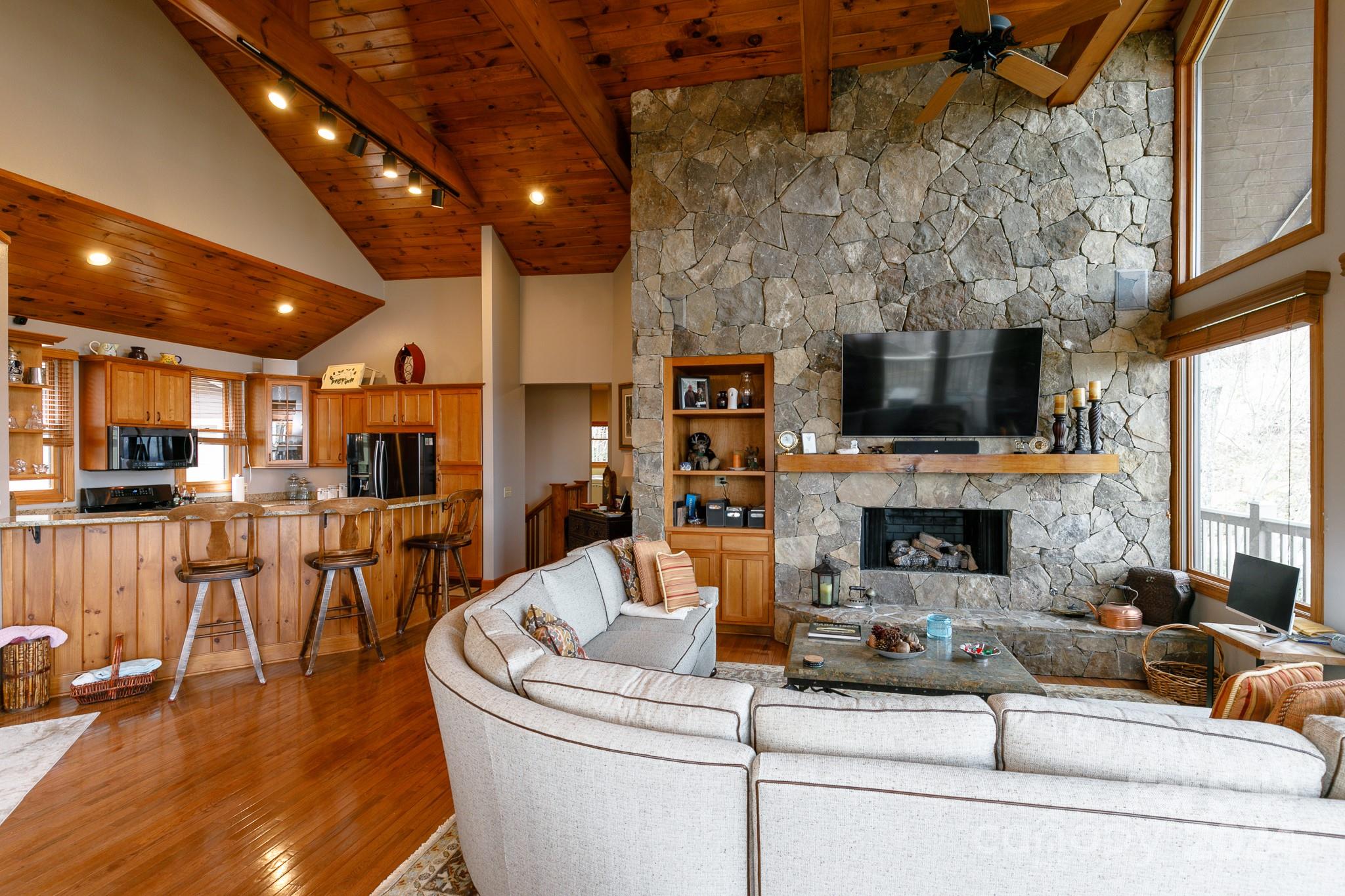 15 Ivy Point Lane thumbnail image 5