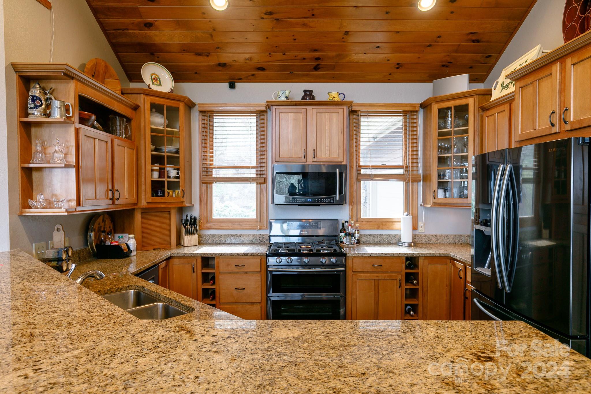 15 Ivy Point Lane thumbnail image 14