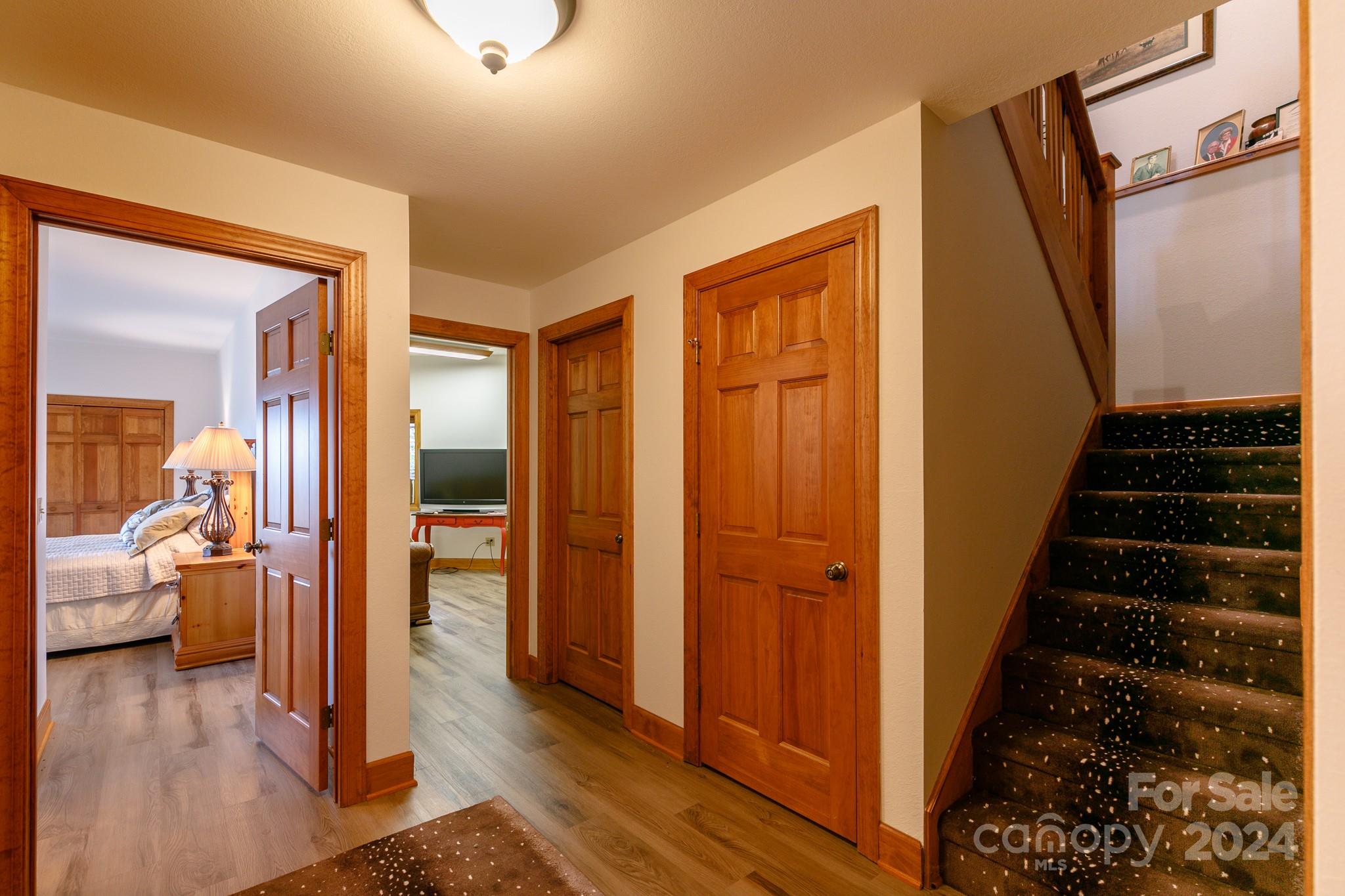 15 Ivy Point Lane thumbnail image 25