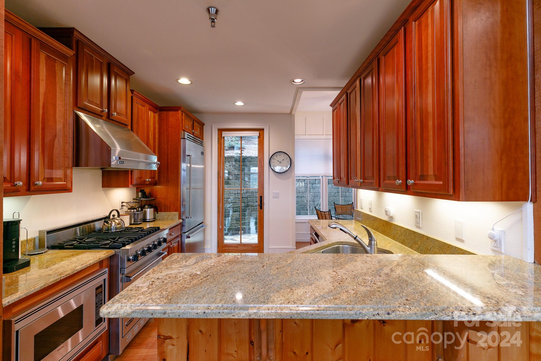 43 Creekside thumbnail image 12