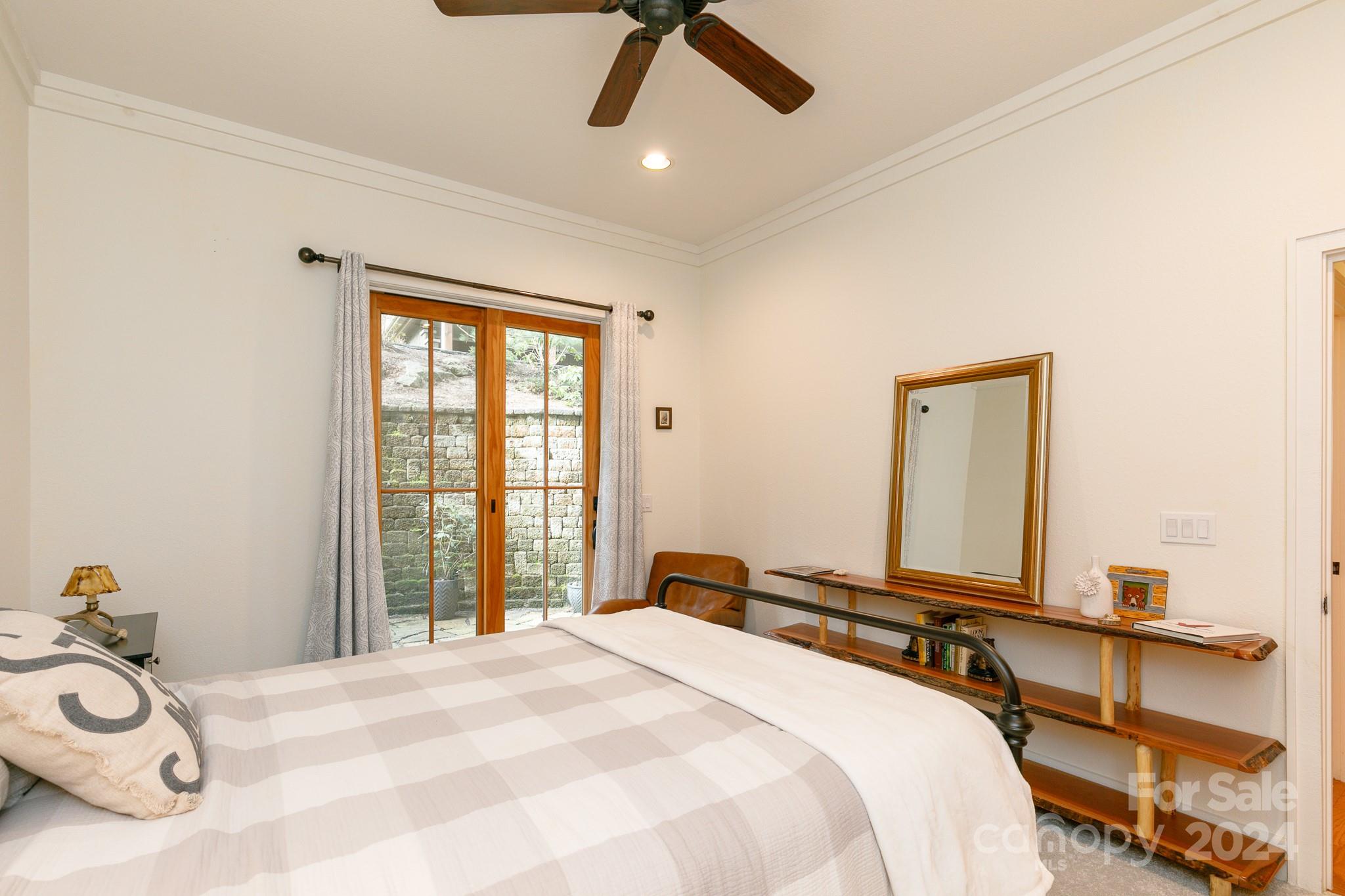 43 Creekside thumbnail image 32