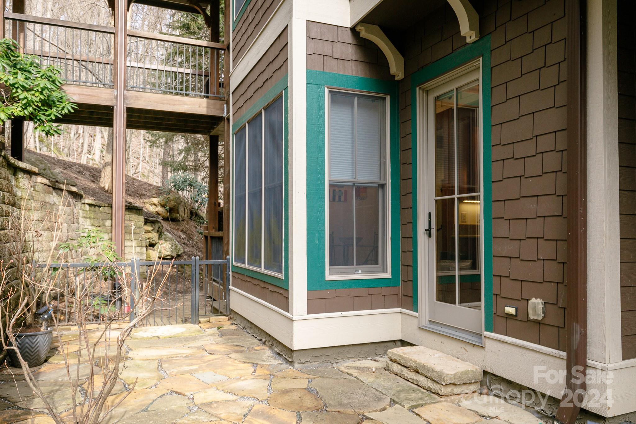 43 Creekside thumbnail image 33