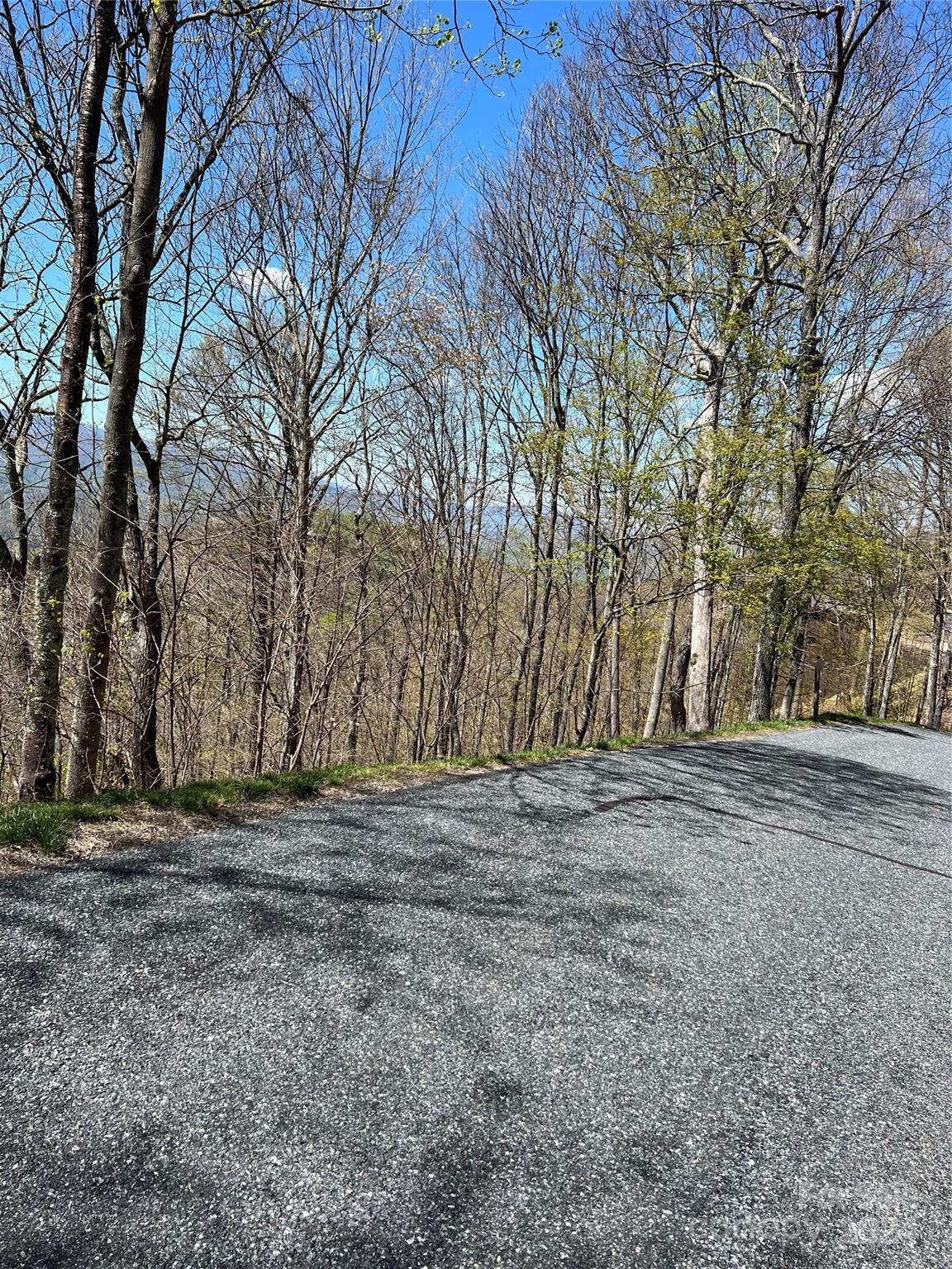 Lot 16 Ball Hooter Drive thumbnail image 2