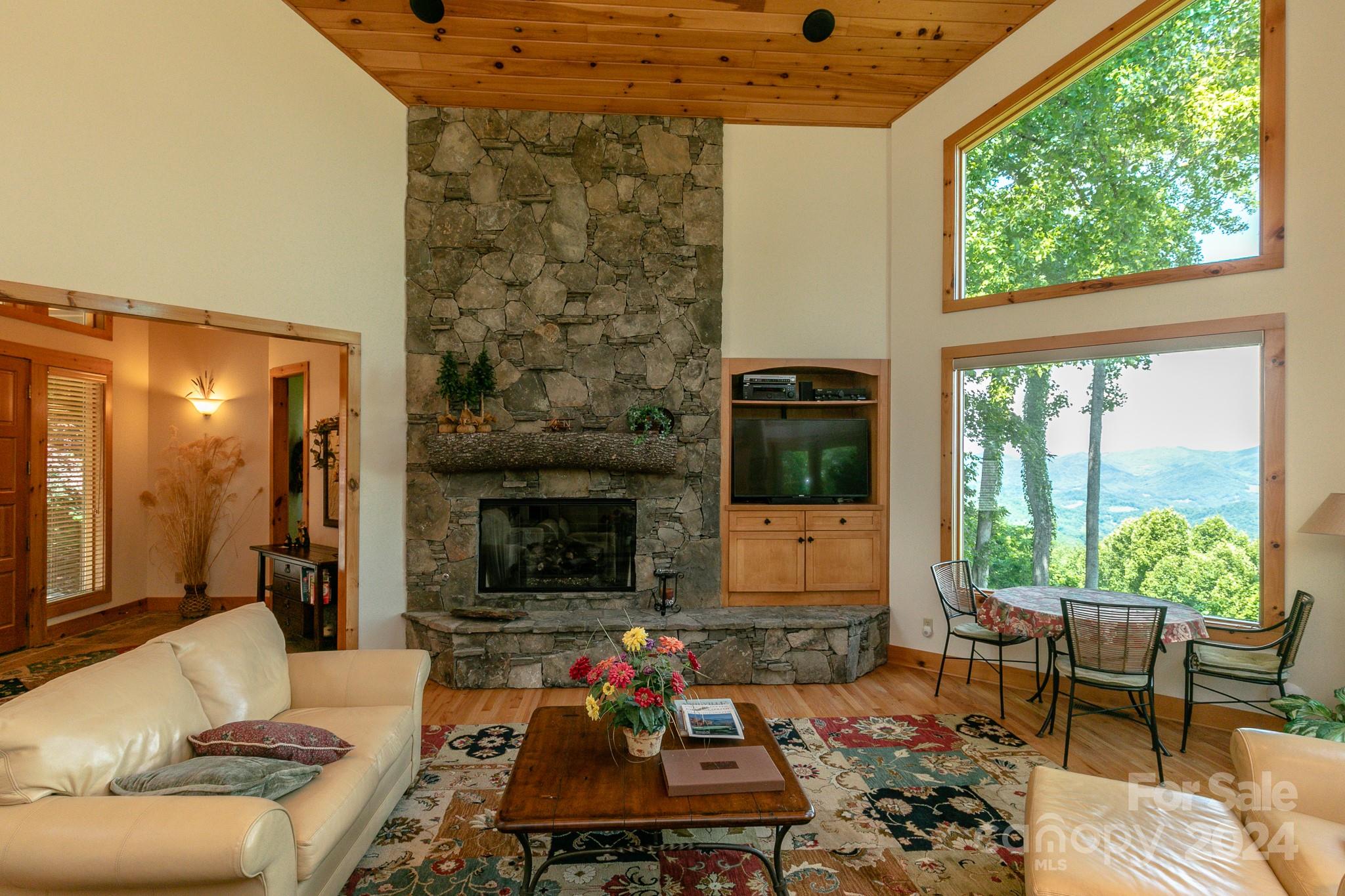 671 Austin Mountain thumbnail image 4