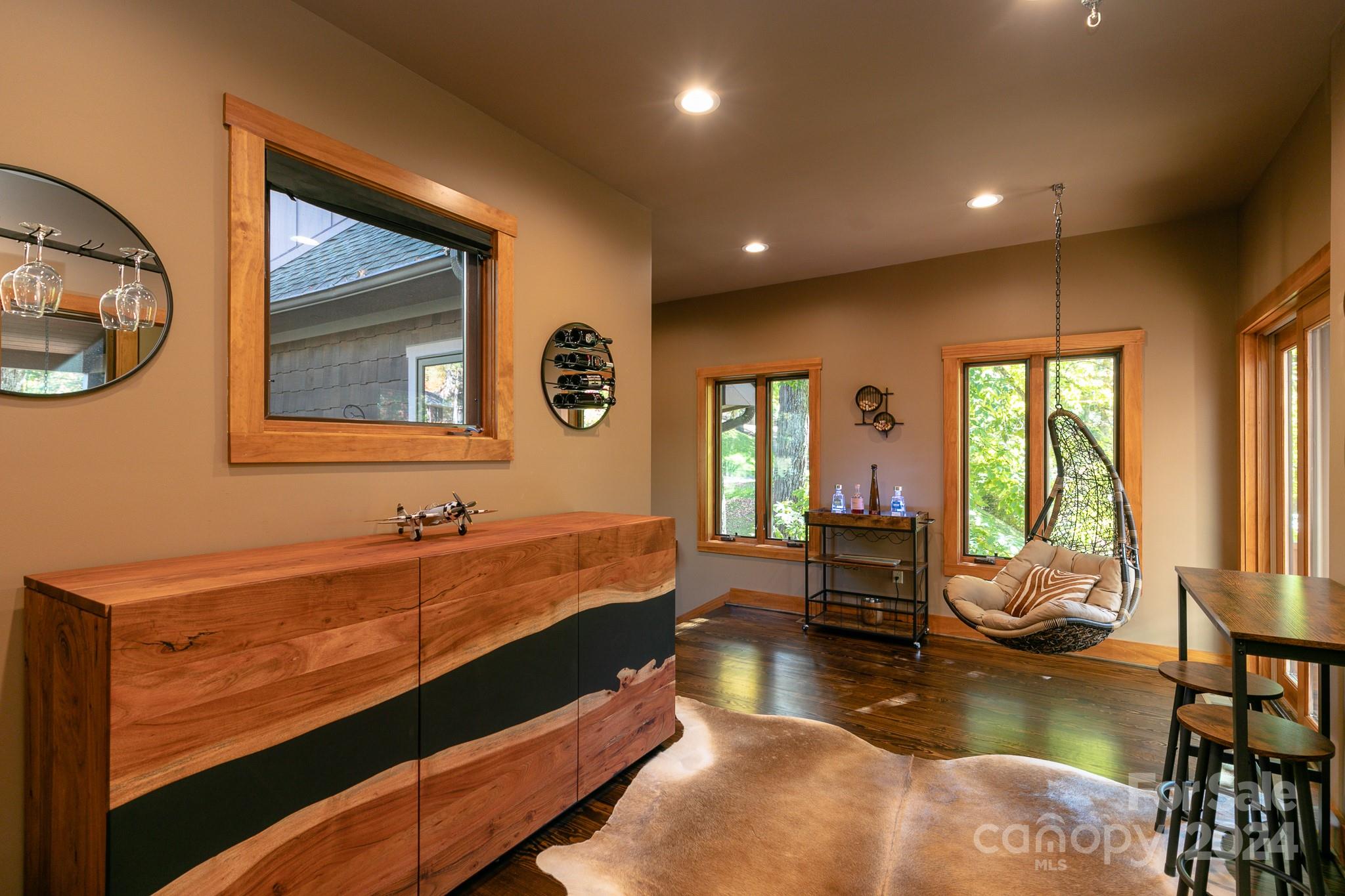 107 Smokehouse Way thumbnail image 11