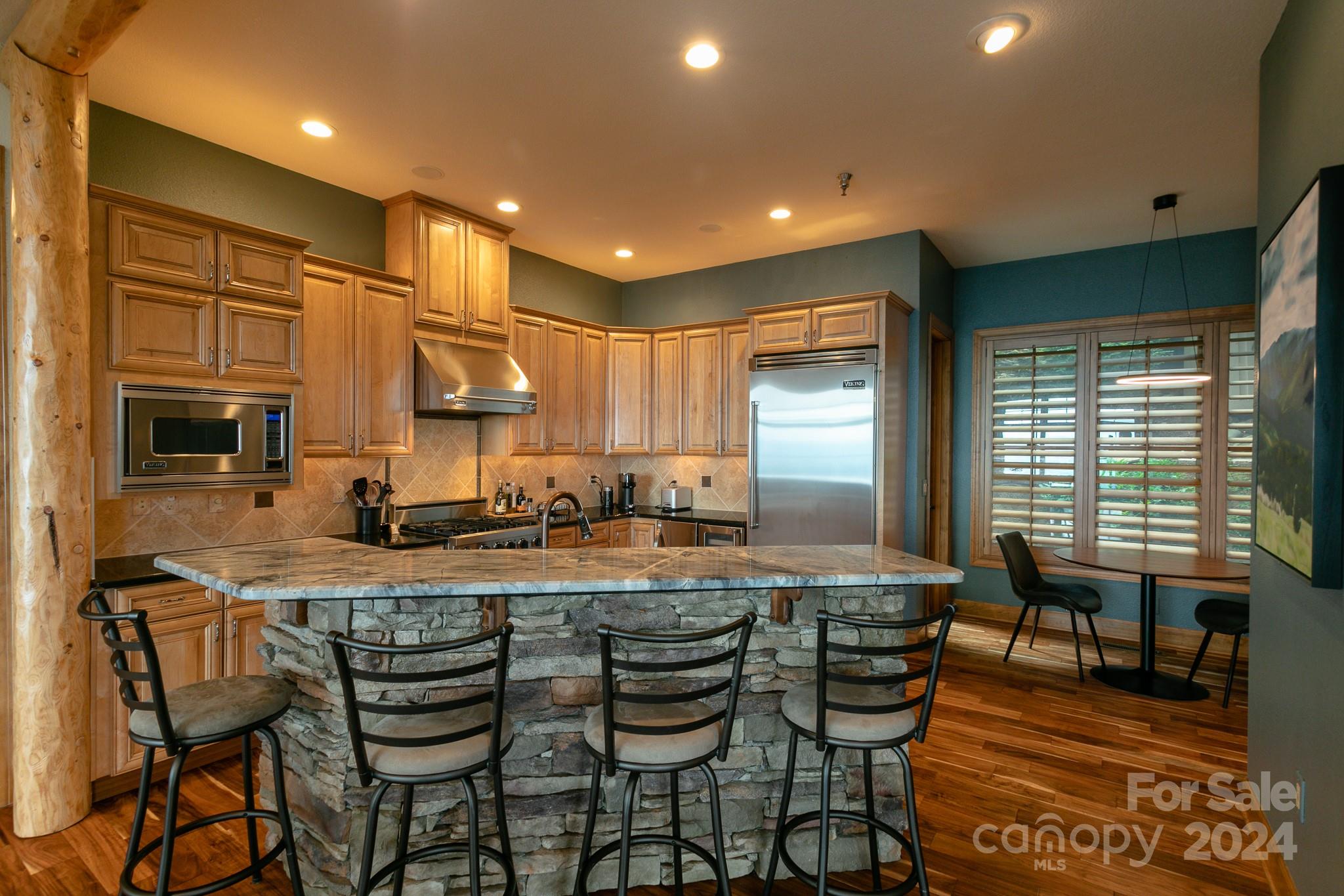 148 Logging Horse Road B/101 thumbnail image 19