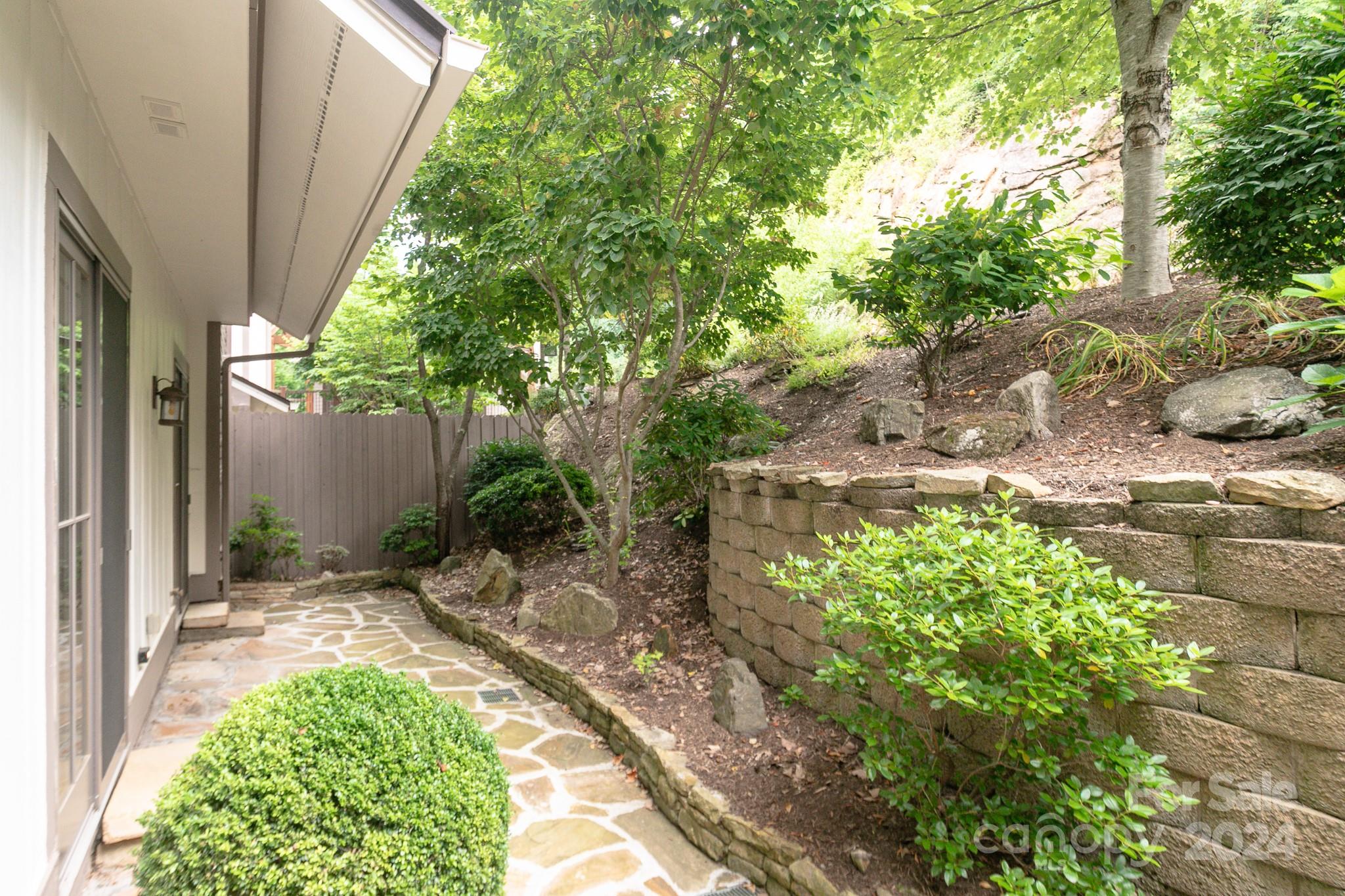 148 Logging Horse Road B/101 thumbnail image 26