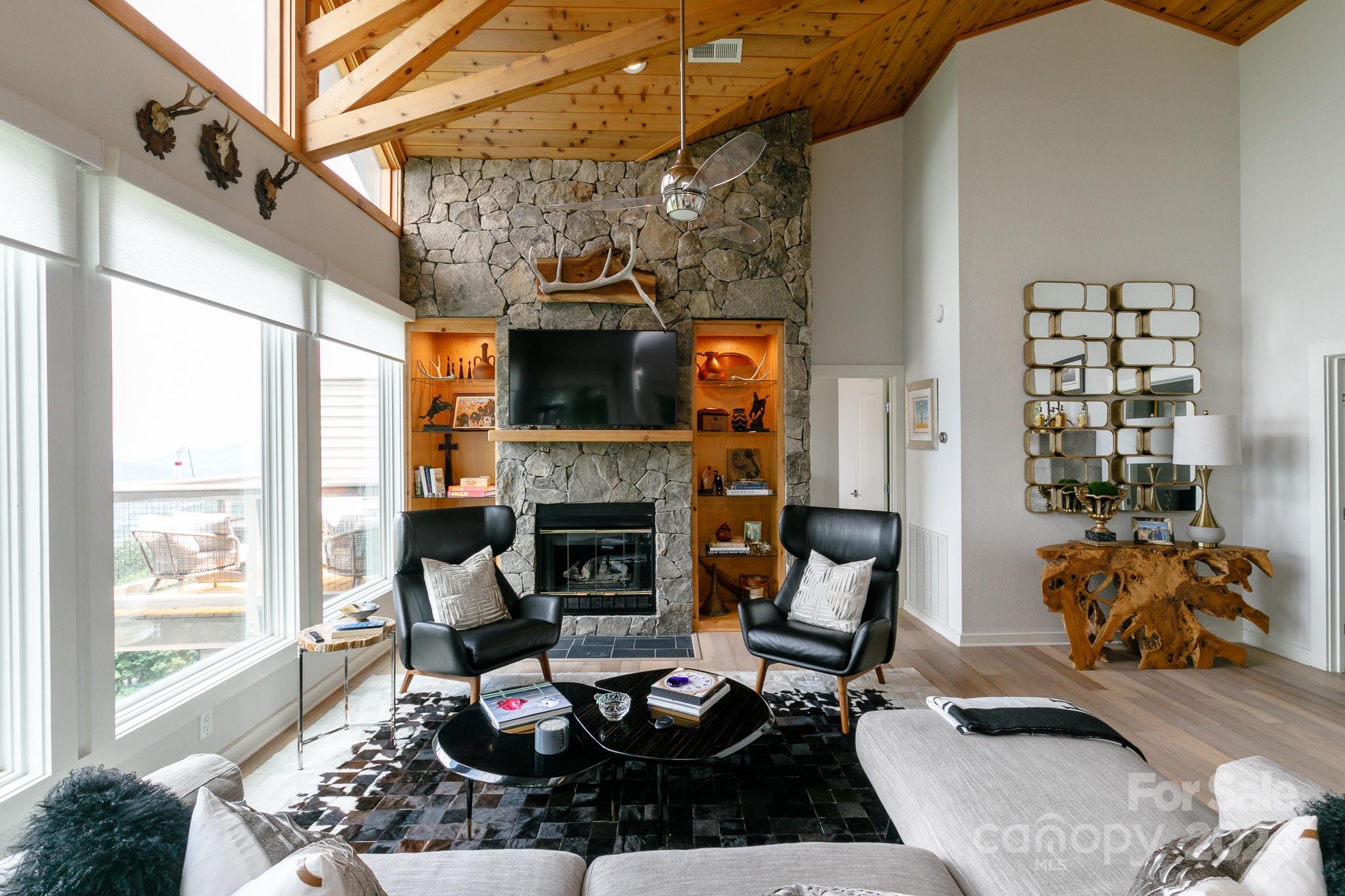 30 Club Villa Court B/1 thumbnail image 10