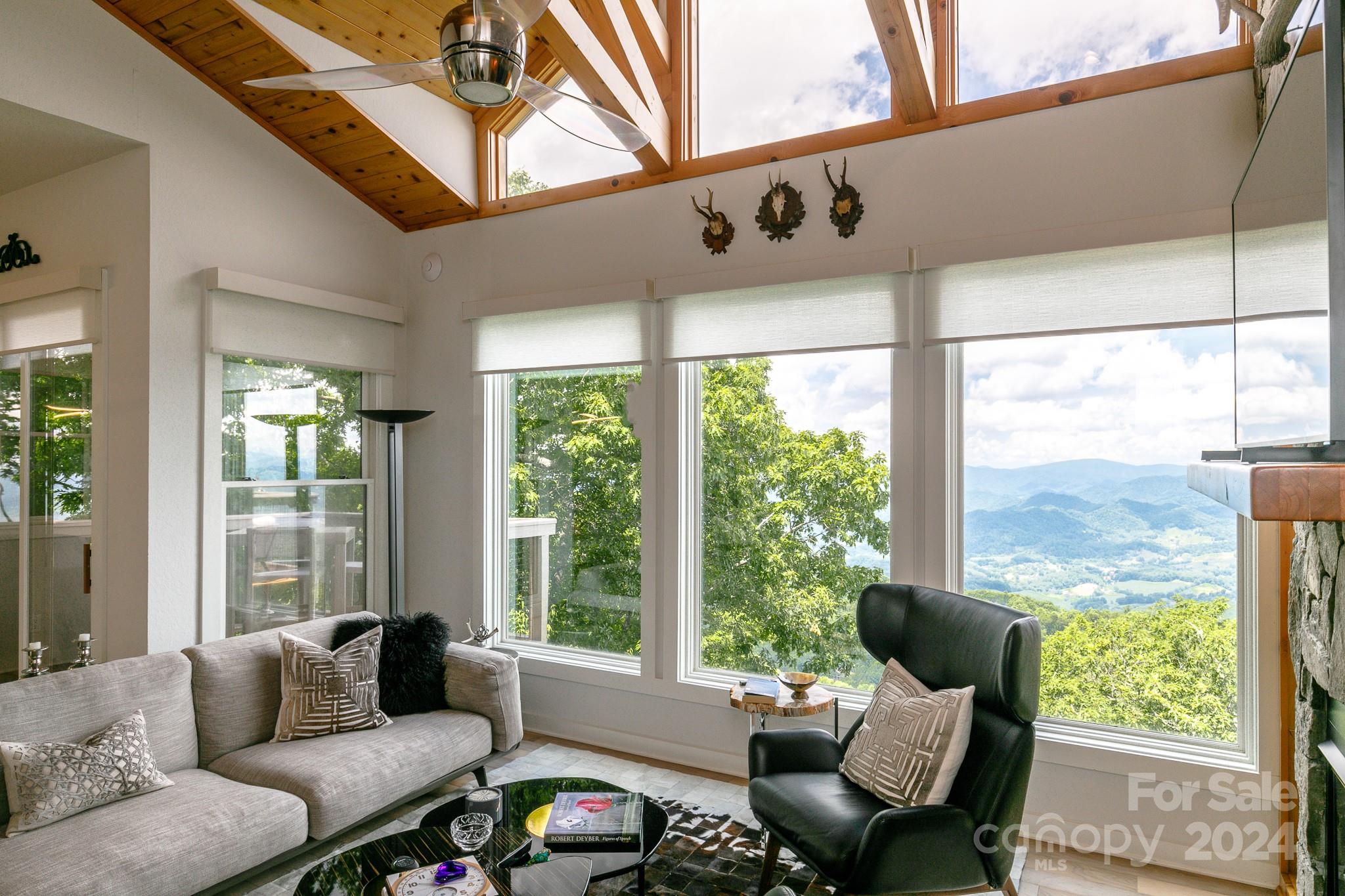 30 Club Villa Court B/1 thumbnail image 11