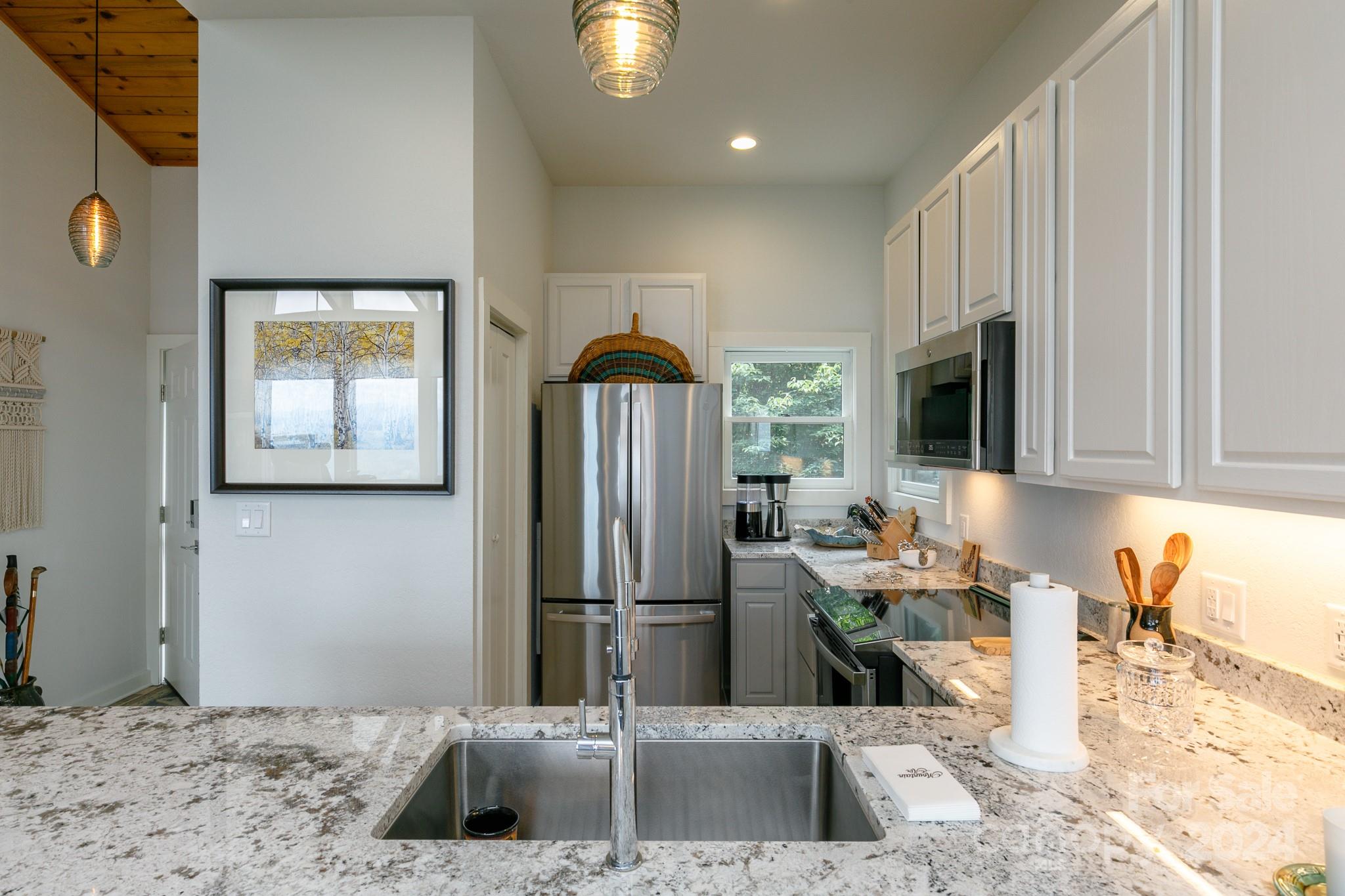 30 Club Villa Court B/1 thumbnail image 16