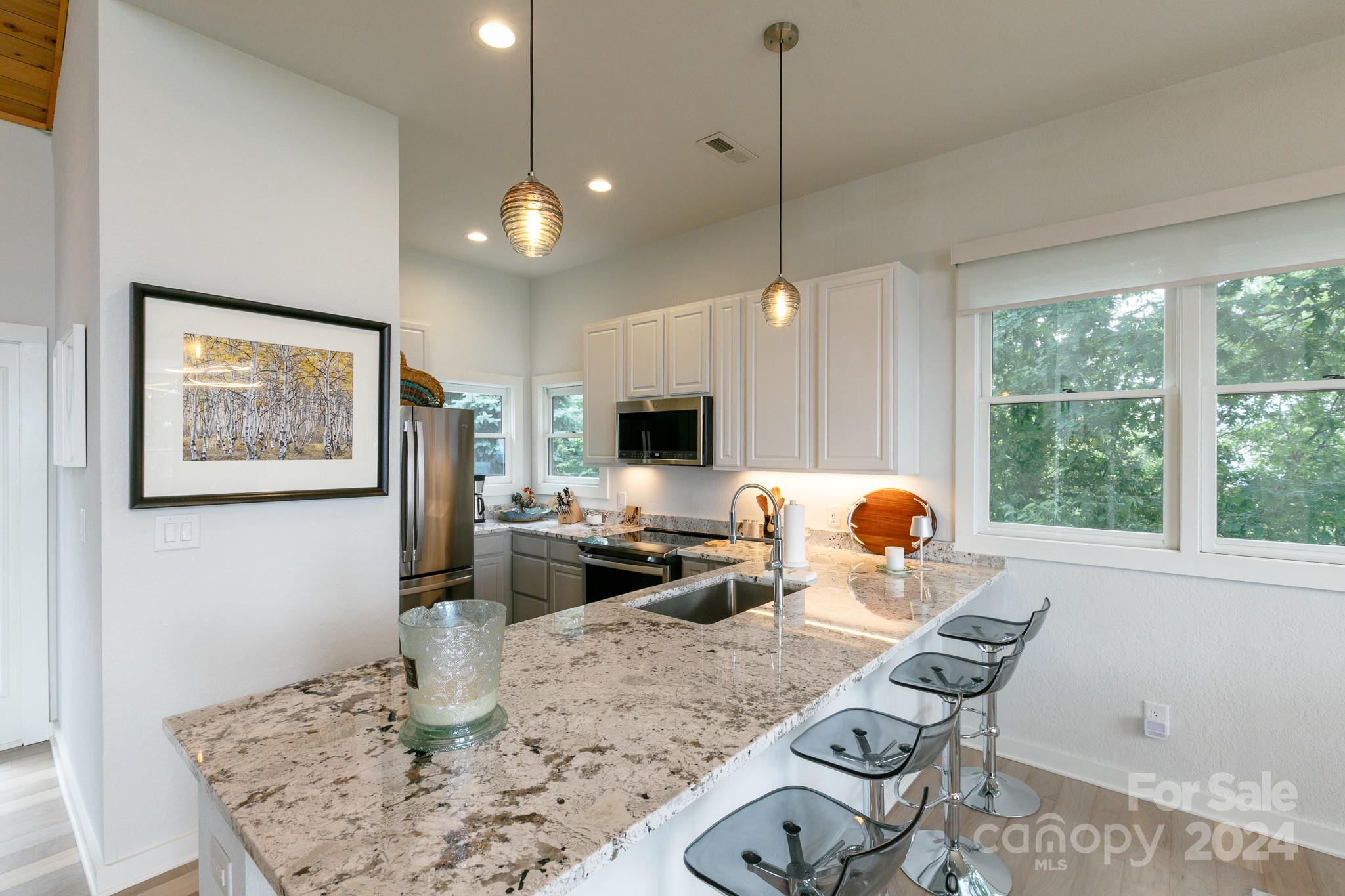 30 Club Villa Court B/1 thumbnail image 17