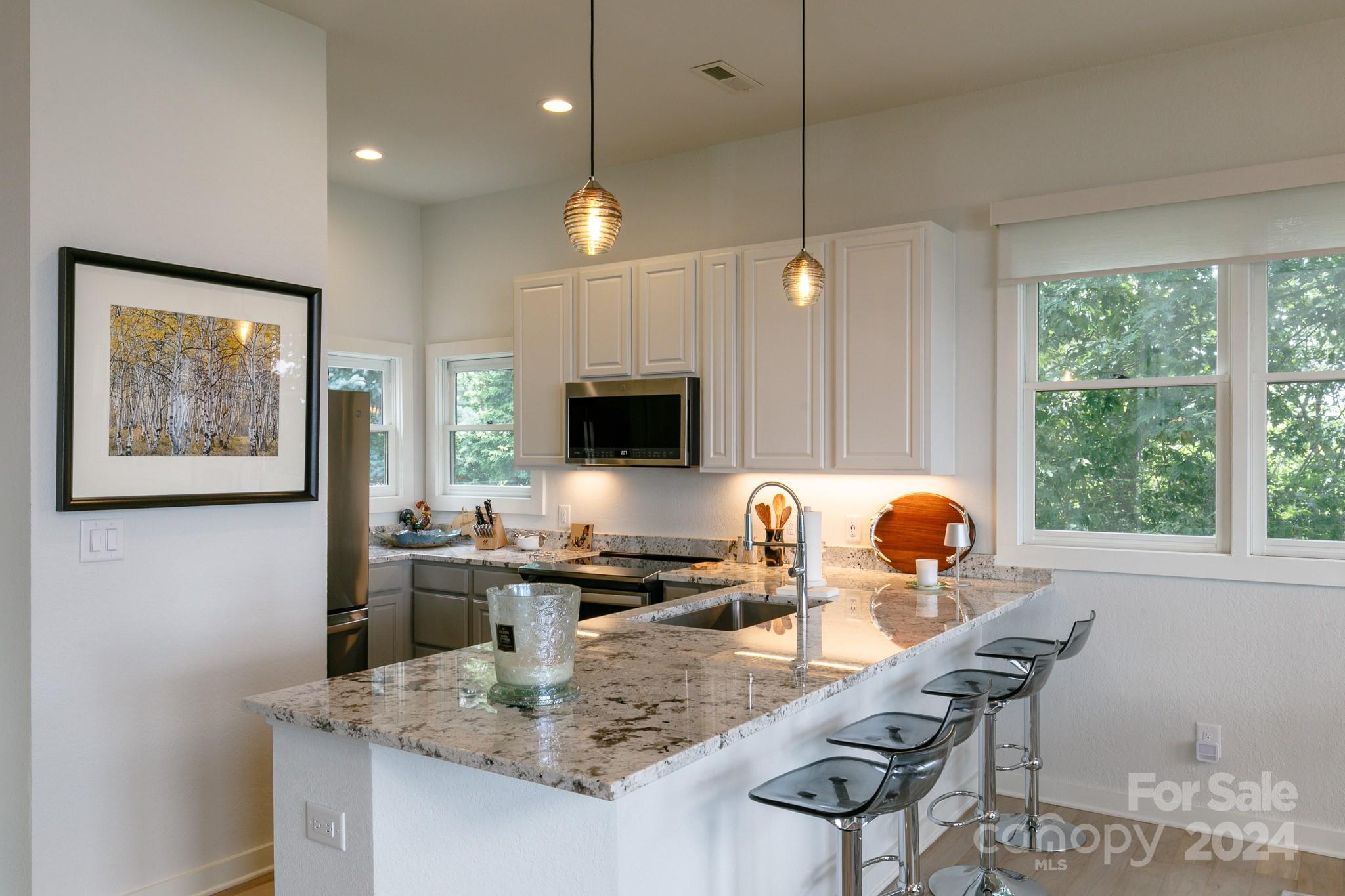 30 Club Villa Court B/1 thumbnail image 19