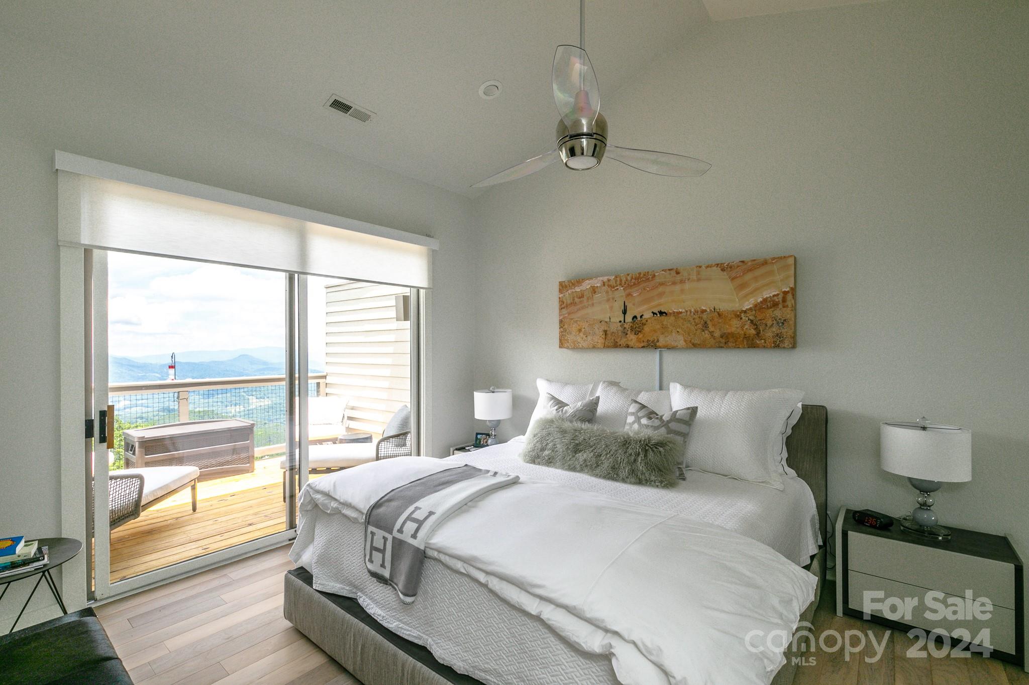 30 Club Villa Court B/1 thumbnail image 23