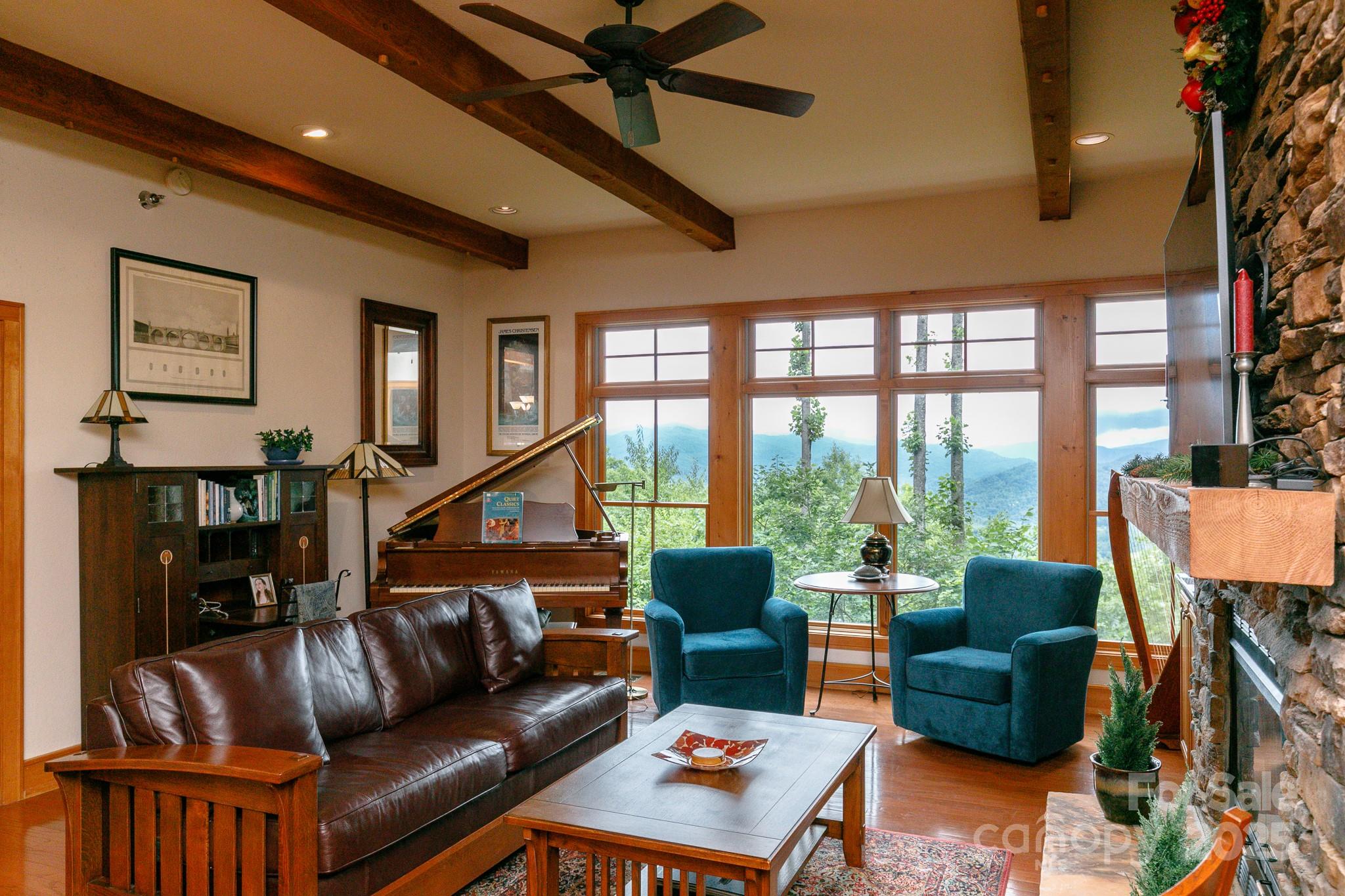 47 Creekside Way H/102 thumbnail image 3