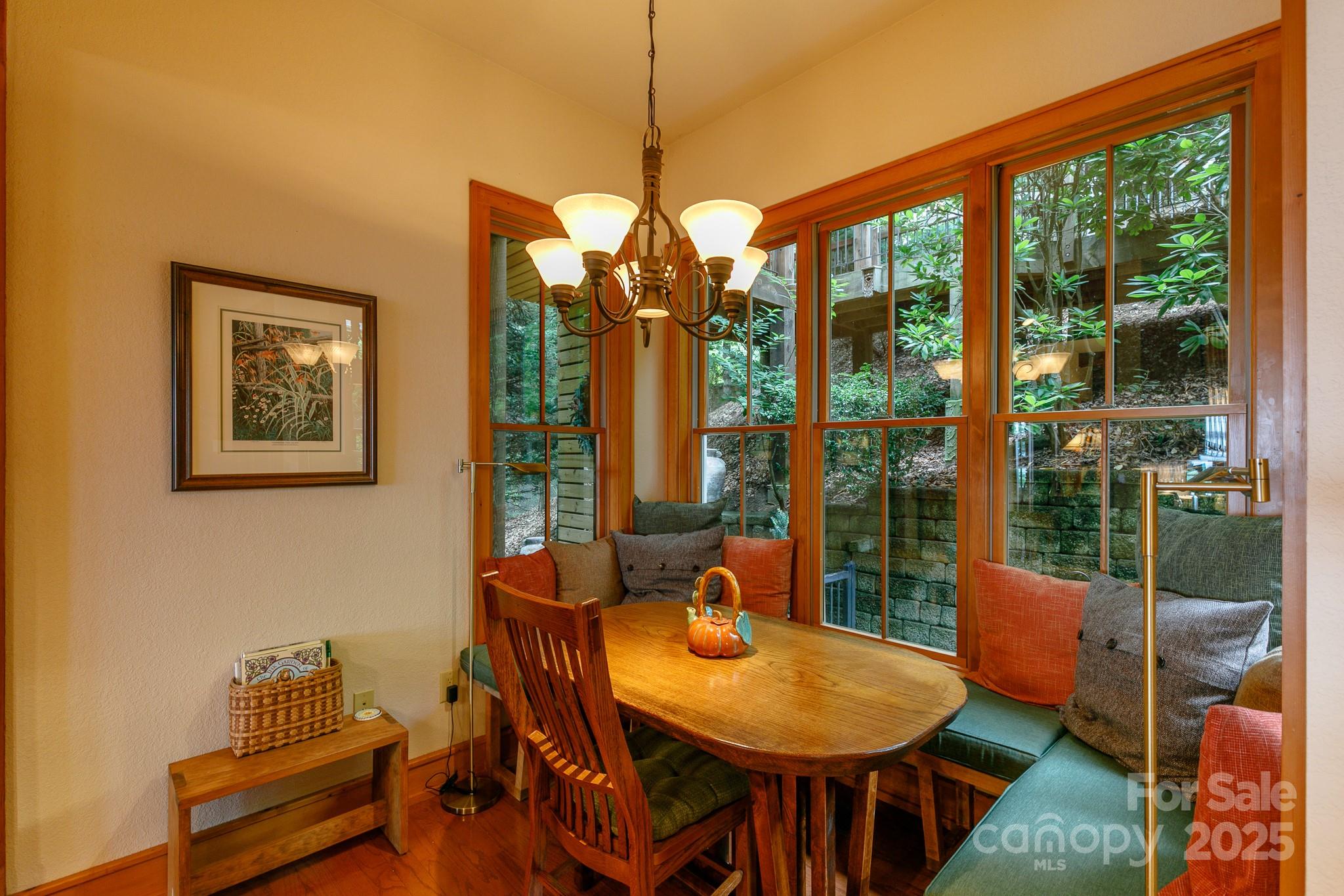 47 Creekside Way H/102 thumbnail image 14