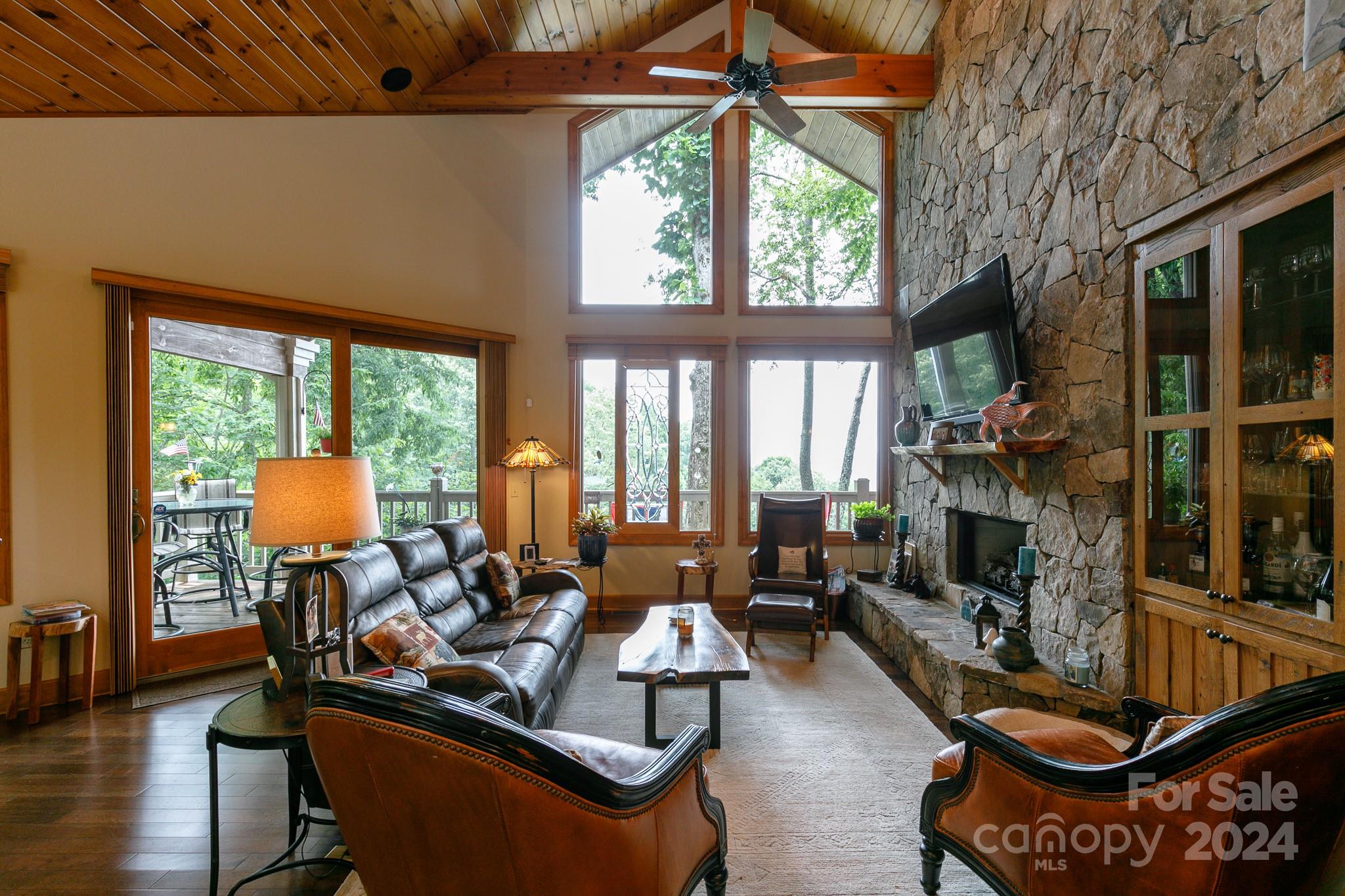 25 Ivy Point Lane thumbnail image 5