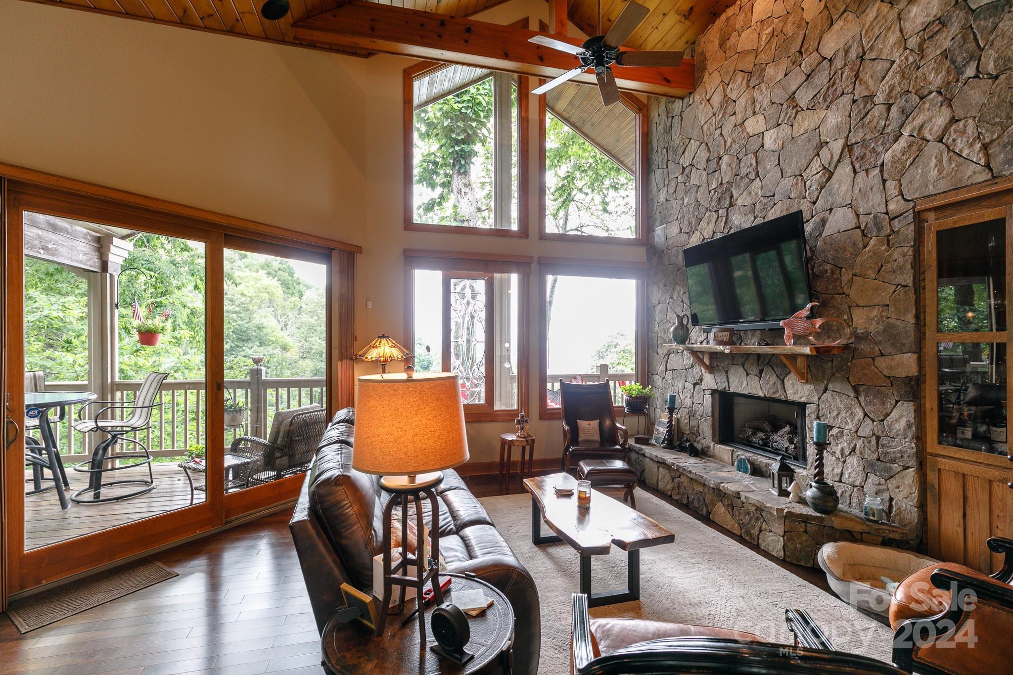 25 Ivy Point Lane thumbnail image 7