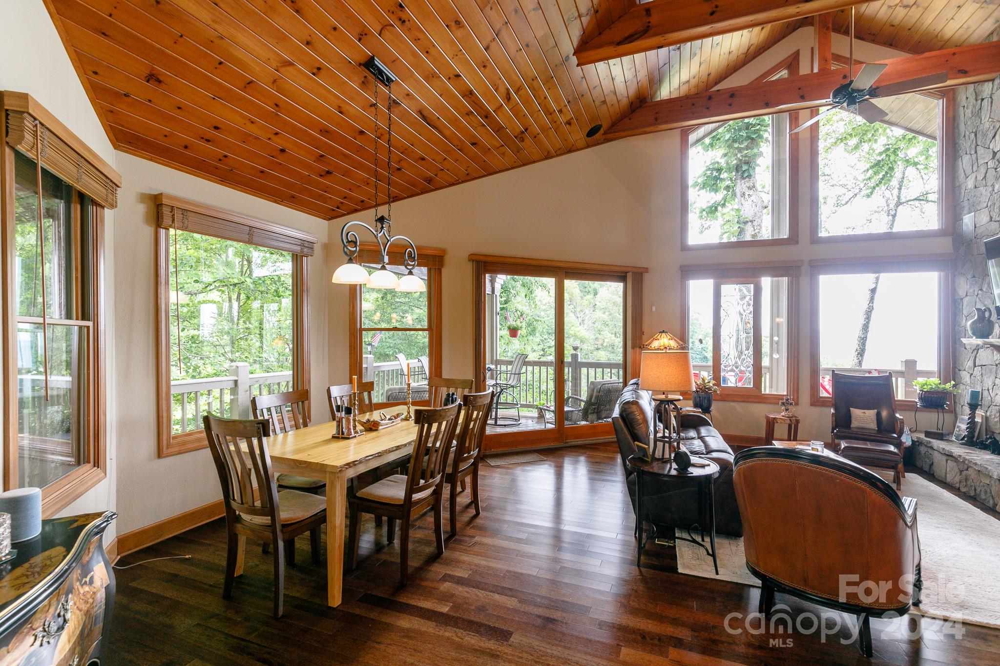 25 Ivy Point Lane thumbnail image 8