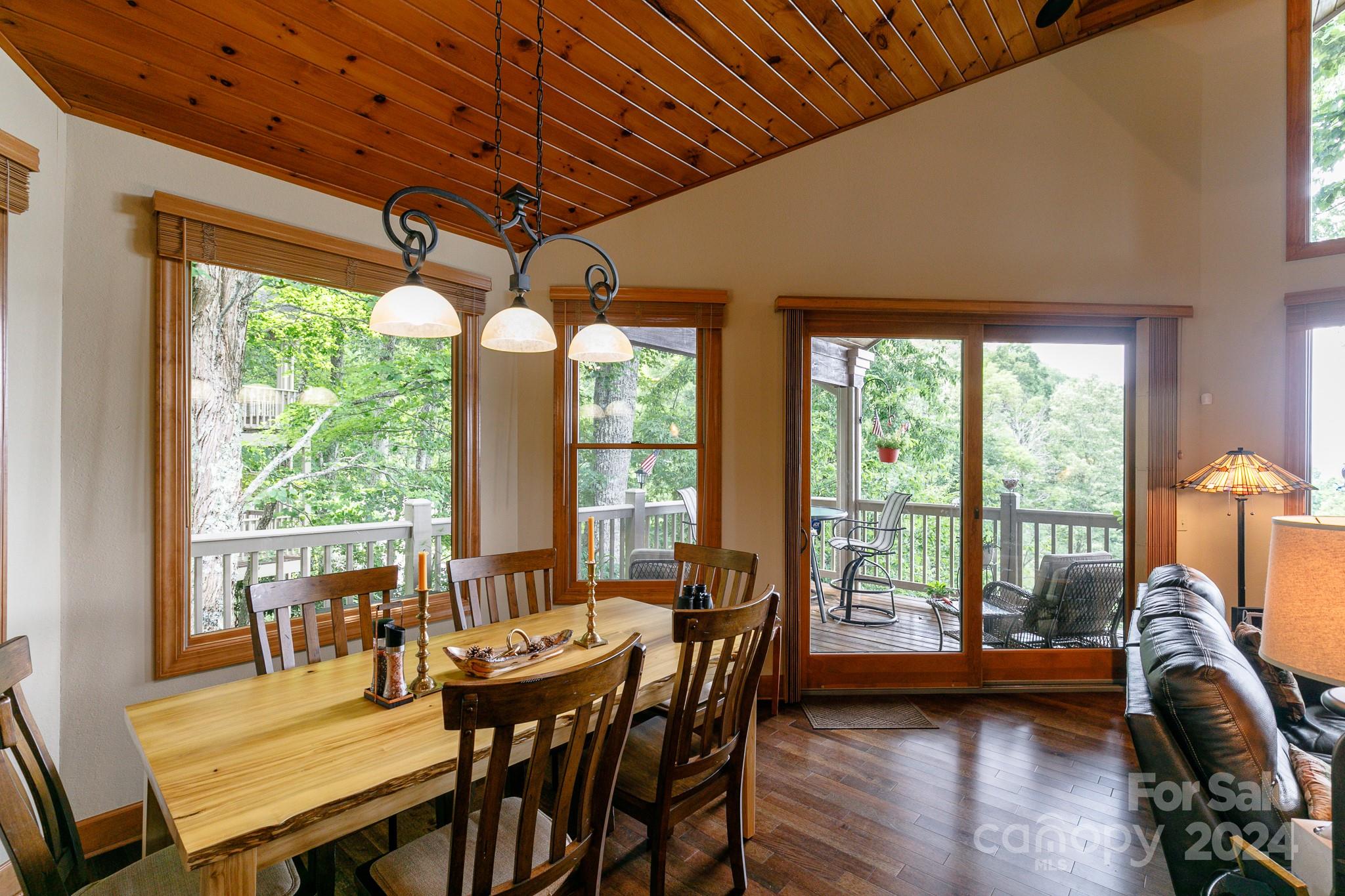 25 Ivy Point Lane thumbnail image 9