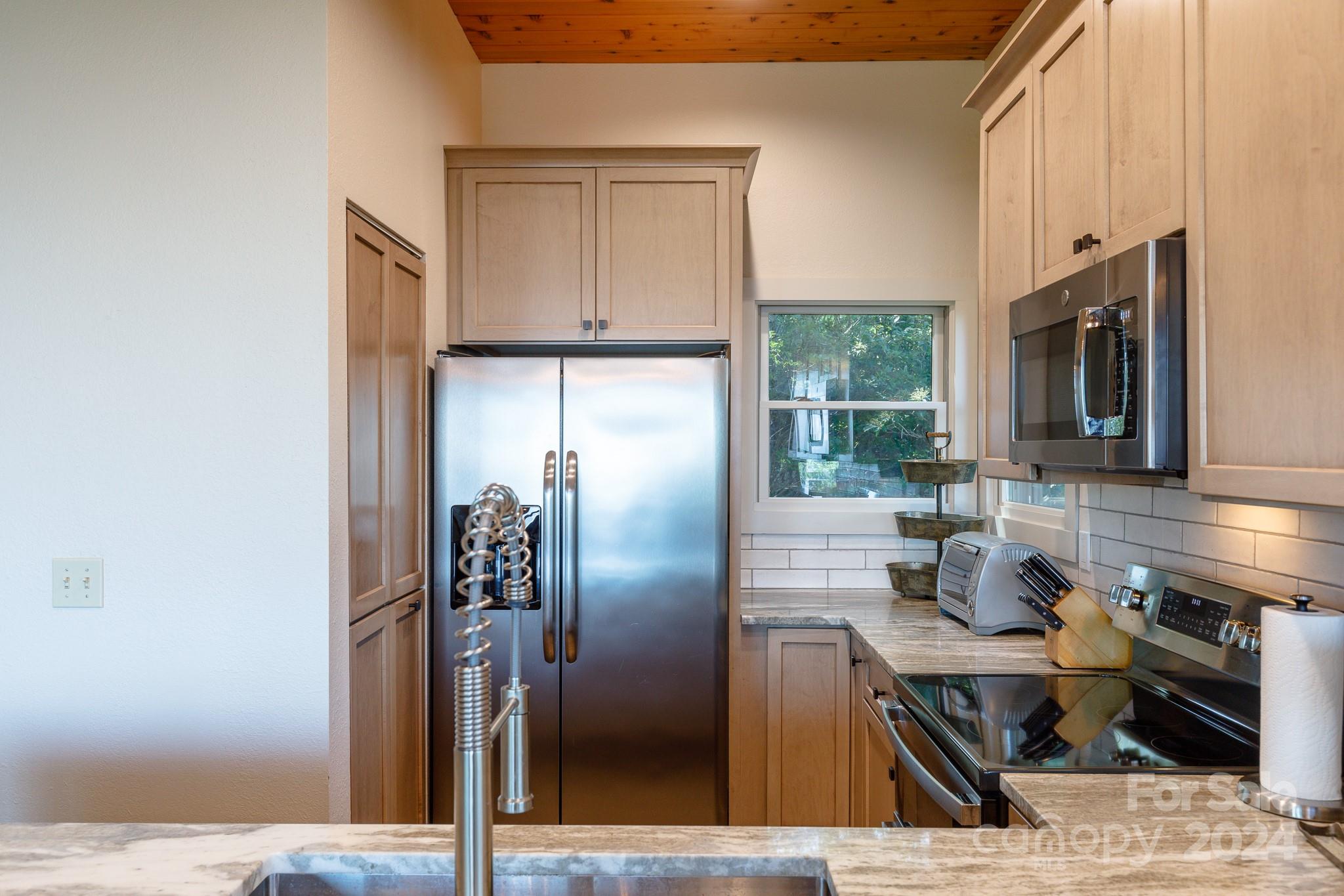 114 Slickrock Road C/3 thumbnail image 12