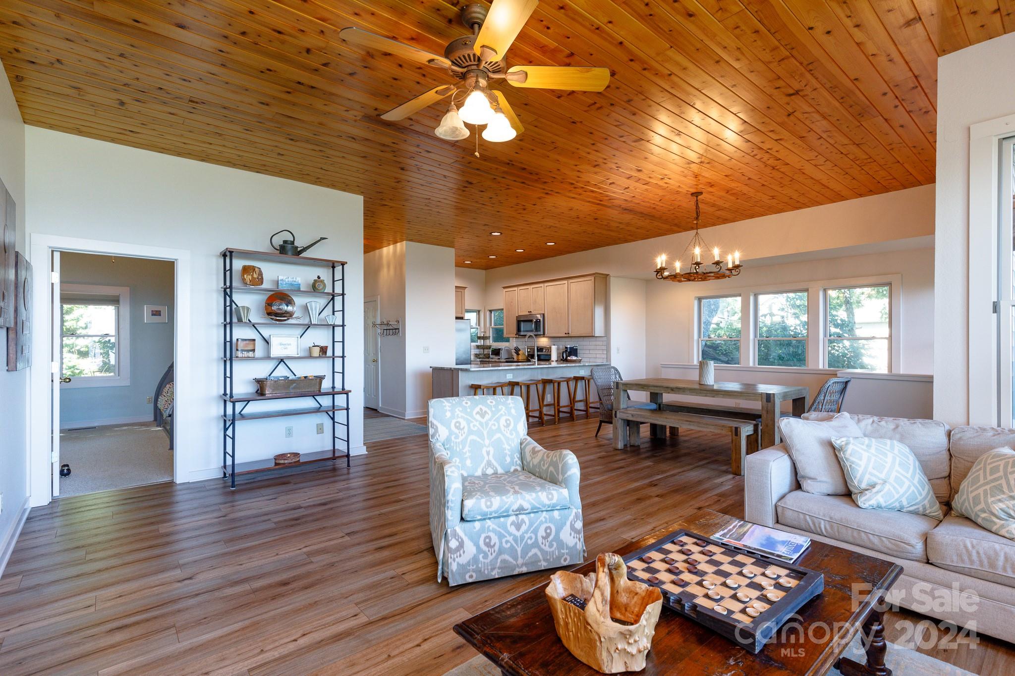 114 Slickrock Road C/3 thumbnail image 18