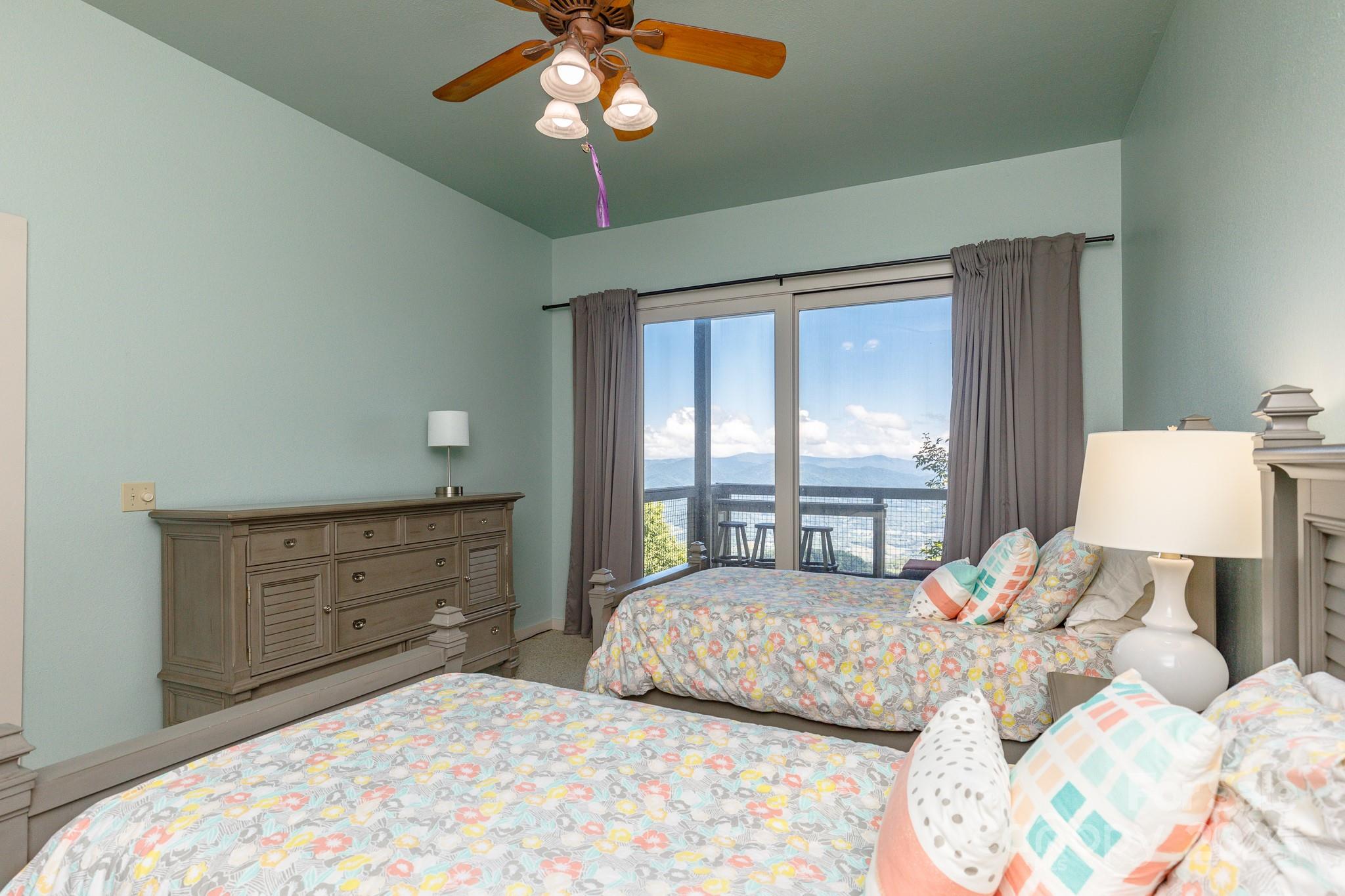 114 Slickrock Road C/3 thumbnail image 22