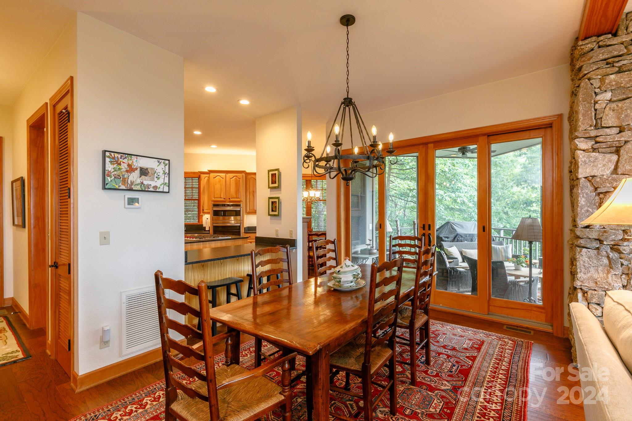 268 Sunset Point Road A/3 thumbnail image 4