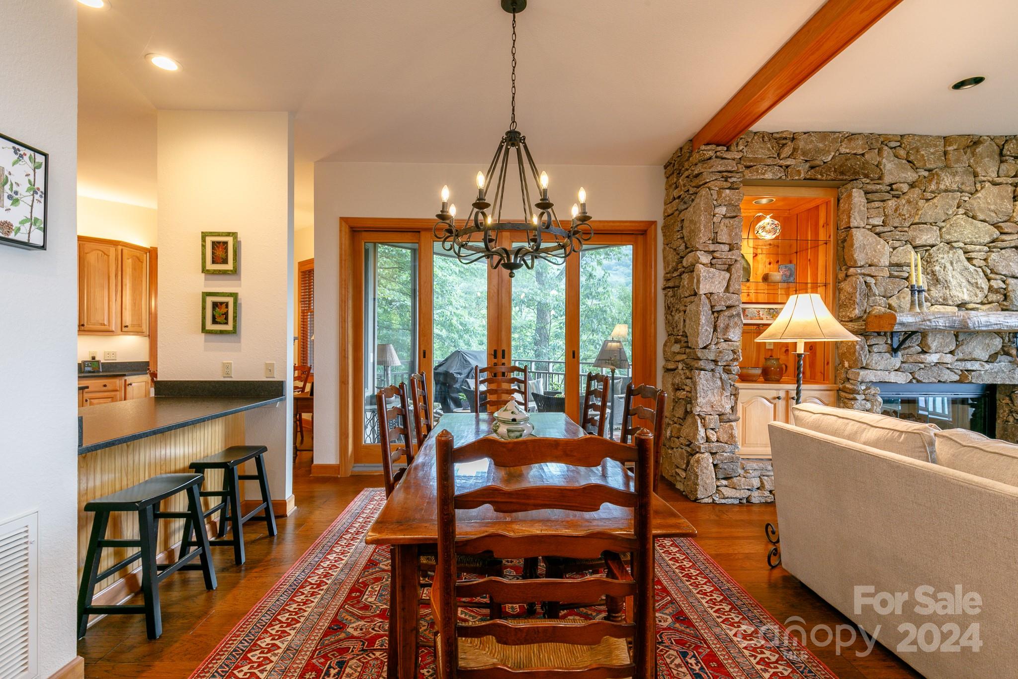 268 Sunset Point Road A/3 thumbnail image 9