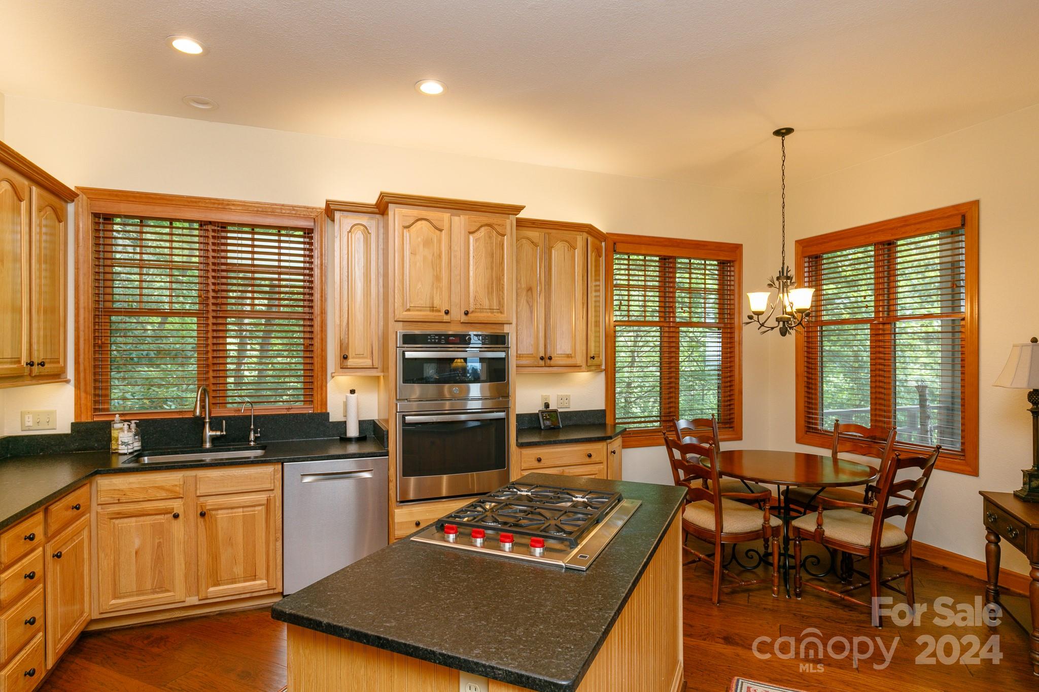 268 Sunset Point Road A/3 thumbnail image 18