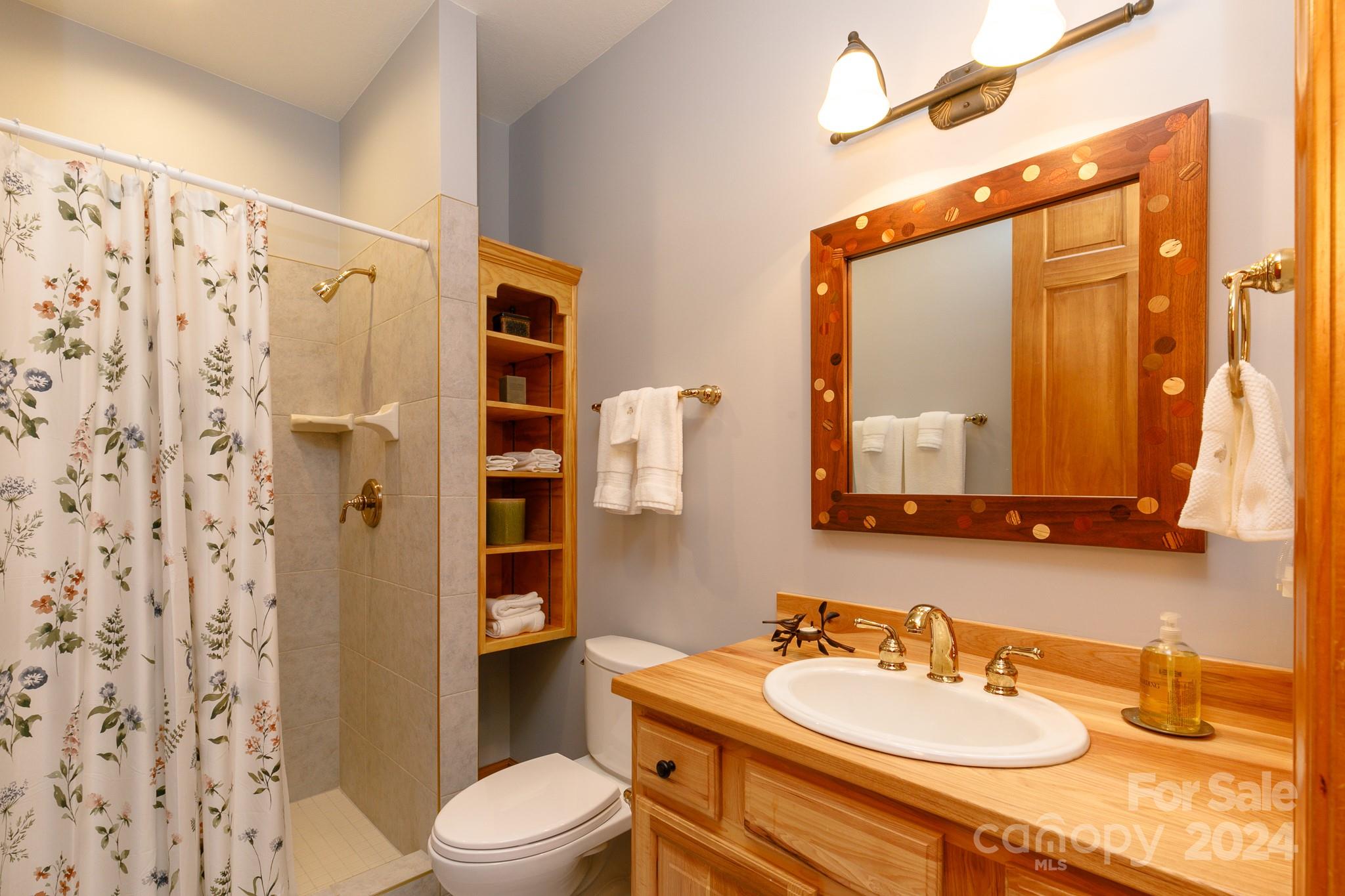 268 Sunset Point Road A/3 thumbnail image 33