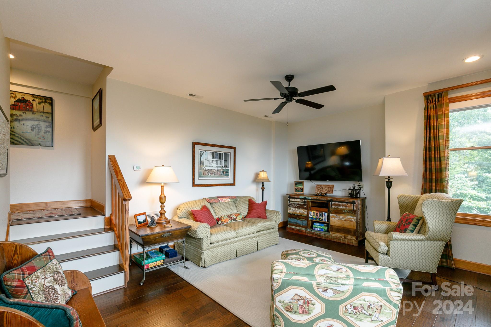 268 Sunset Point Road A/3 thumbnail image 36