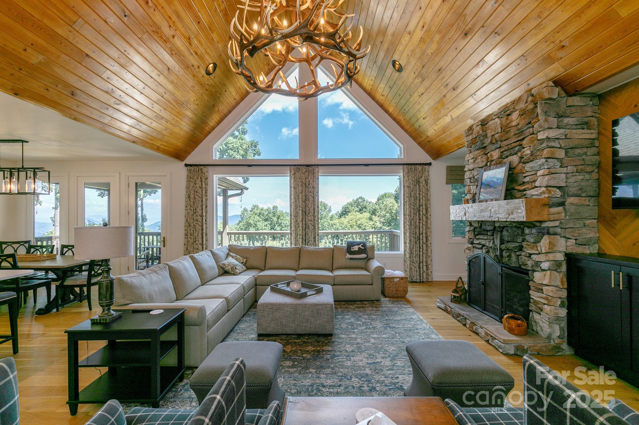 410 Springhouse Drive thumbnail image 1