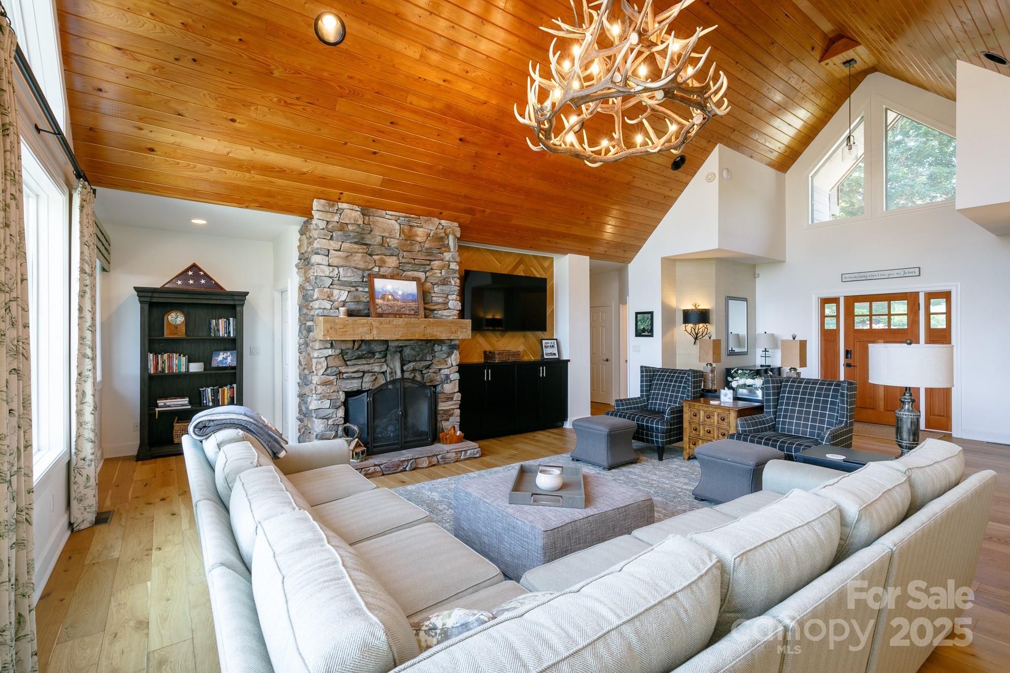 410 Springhouse Drive thumbnail image 7