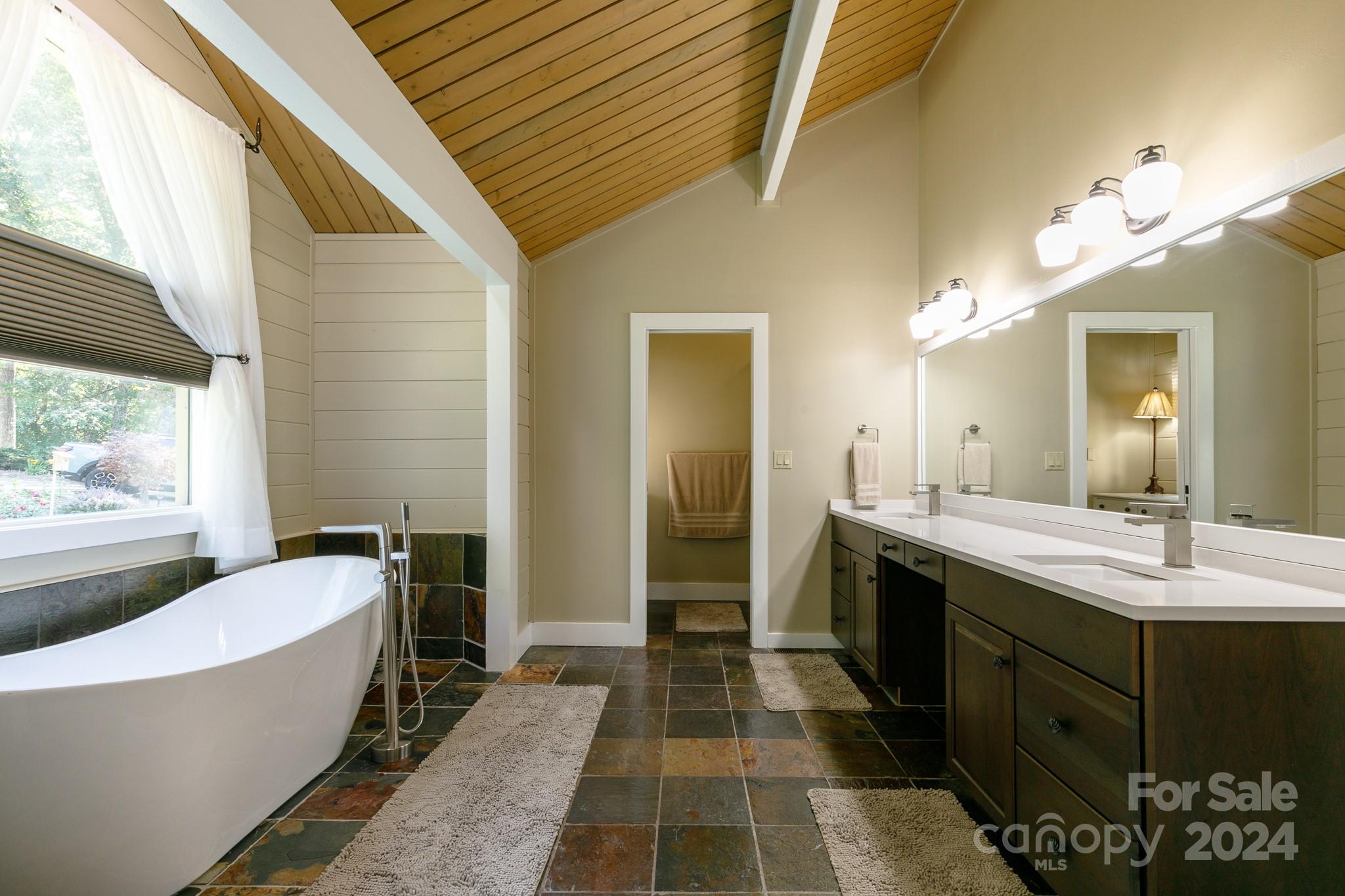 218 Slickrock Road thumbnail image 22