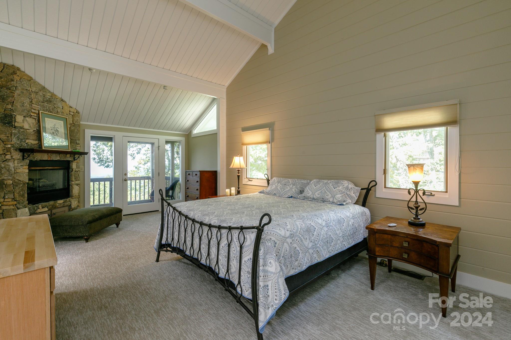 218 Slickrock Road thumbnail image 25